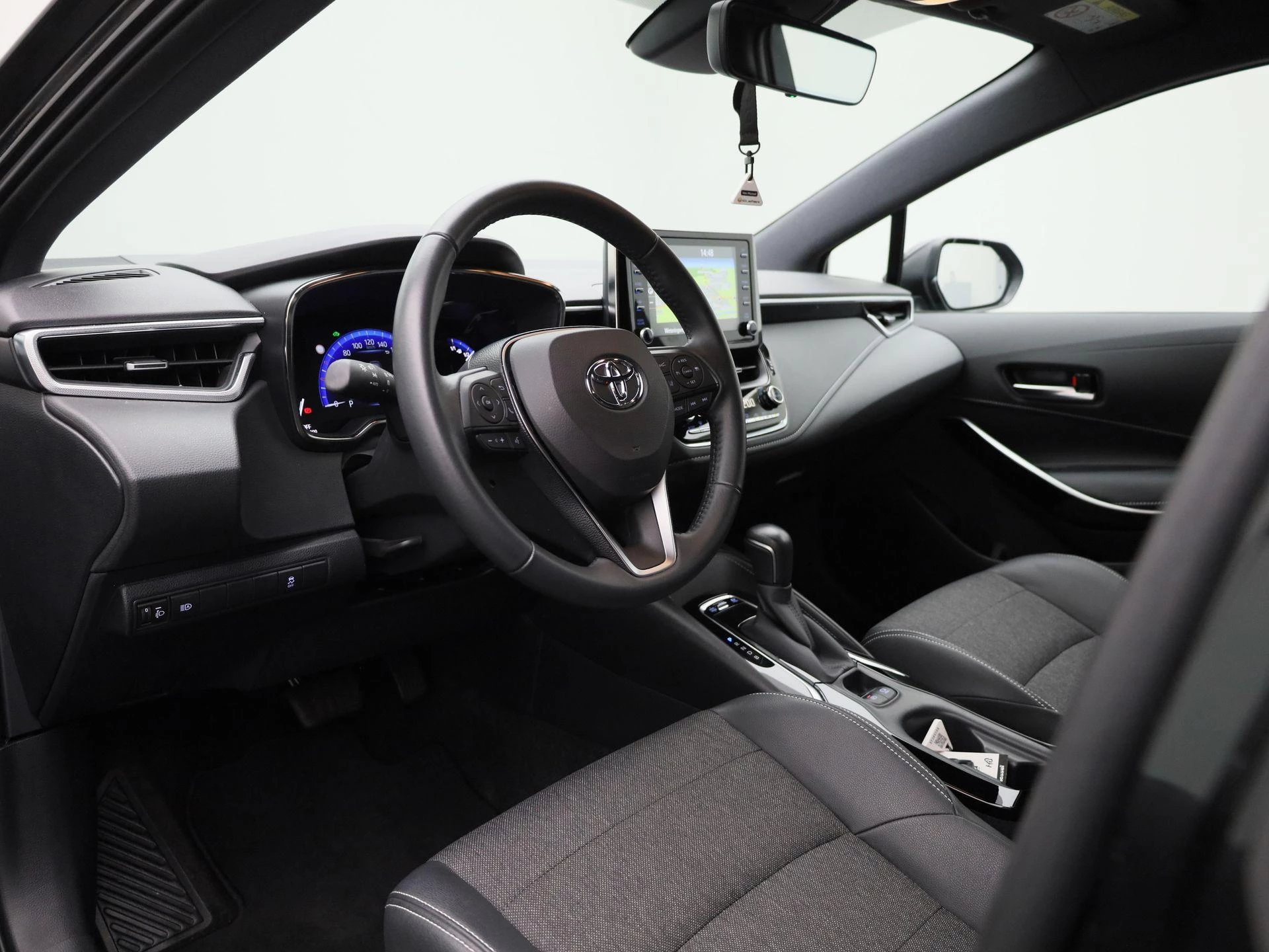 Toyota Corolla 1.8 Hybrid Business Plus