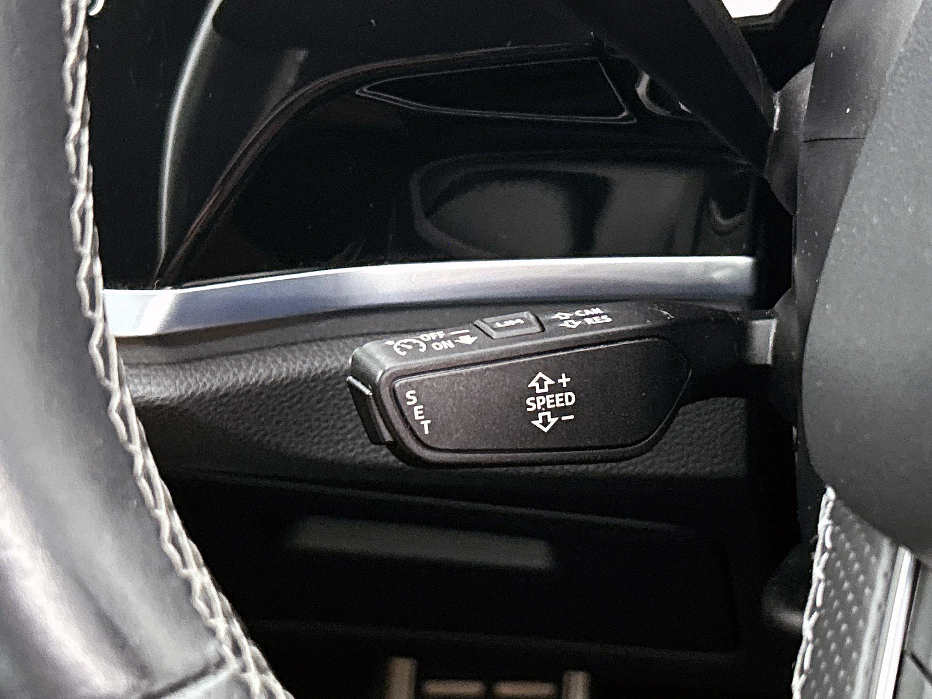 Audi Q3 45 TFSI e S edition 245 PK