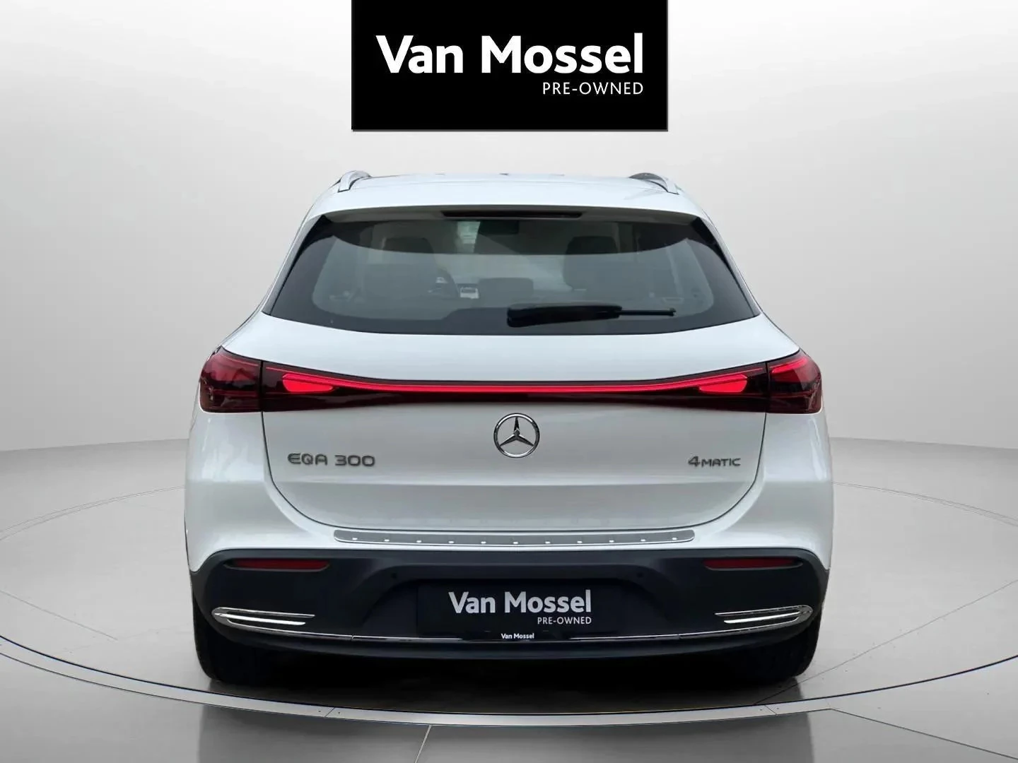 Mercedes-Benz-EQA-image-5