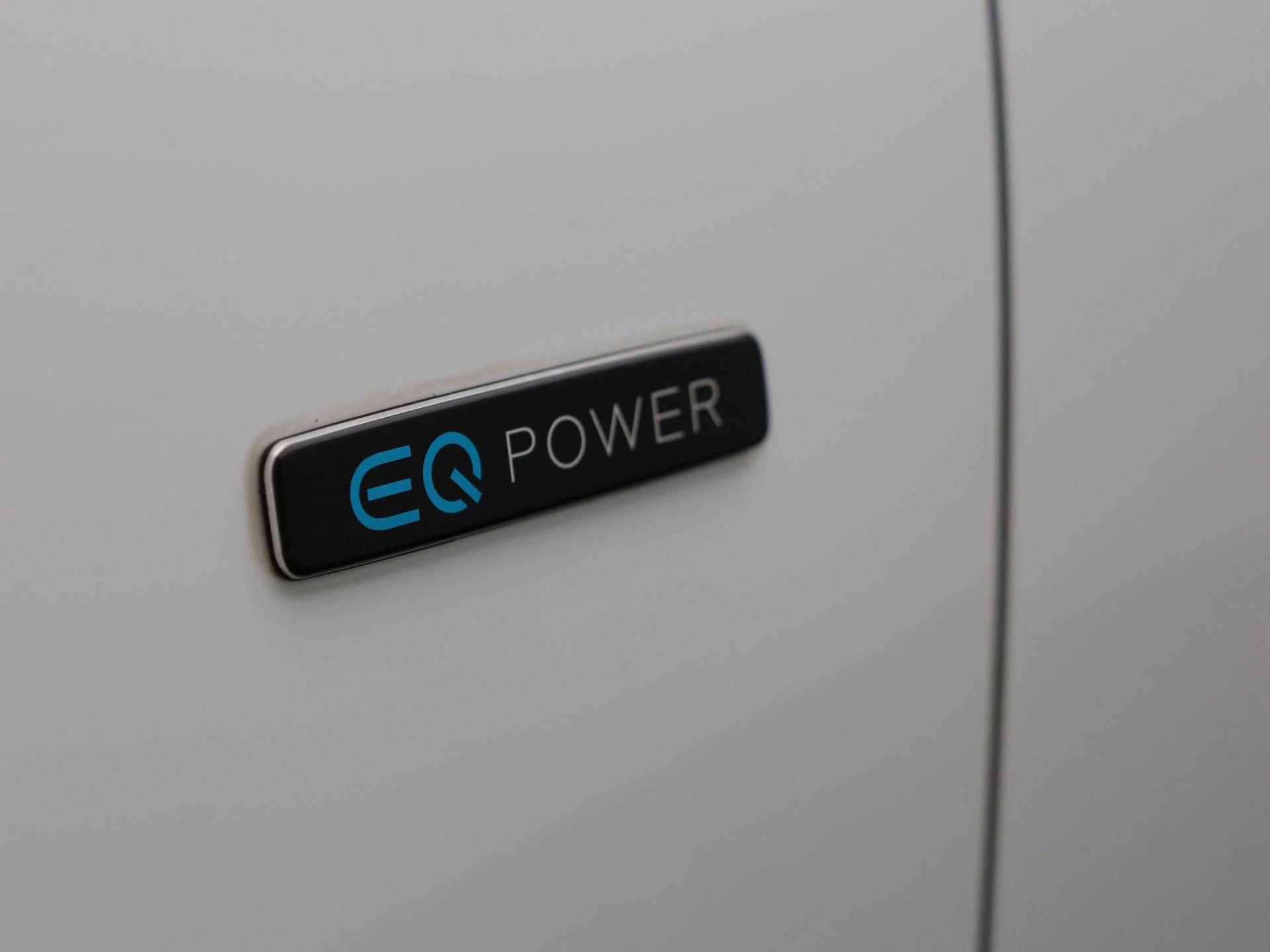 Mercedes-Benz-CLA-image-13