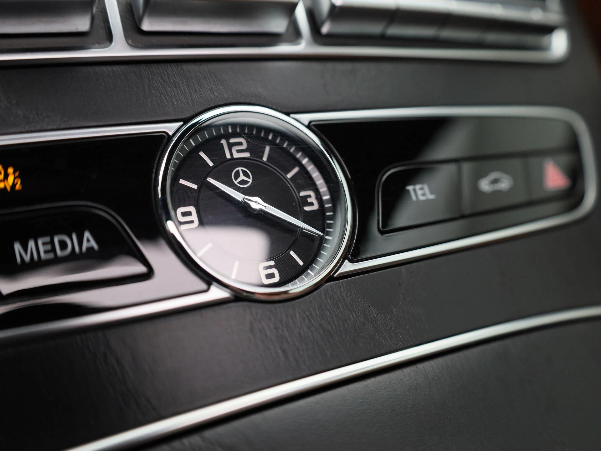 Mercedes-Benz-E-Klasse-image-37