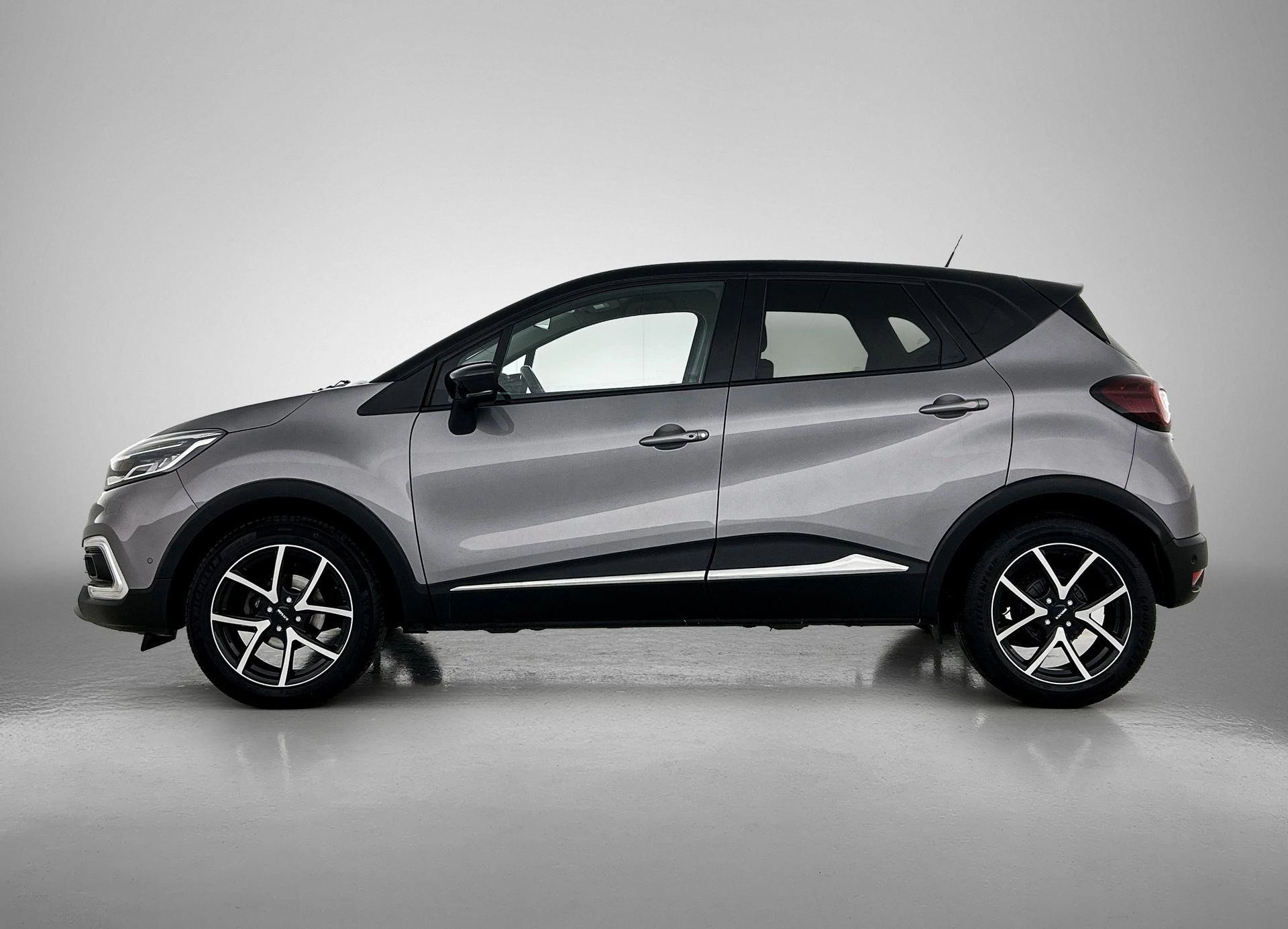 Renault-Captur-image-1