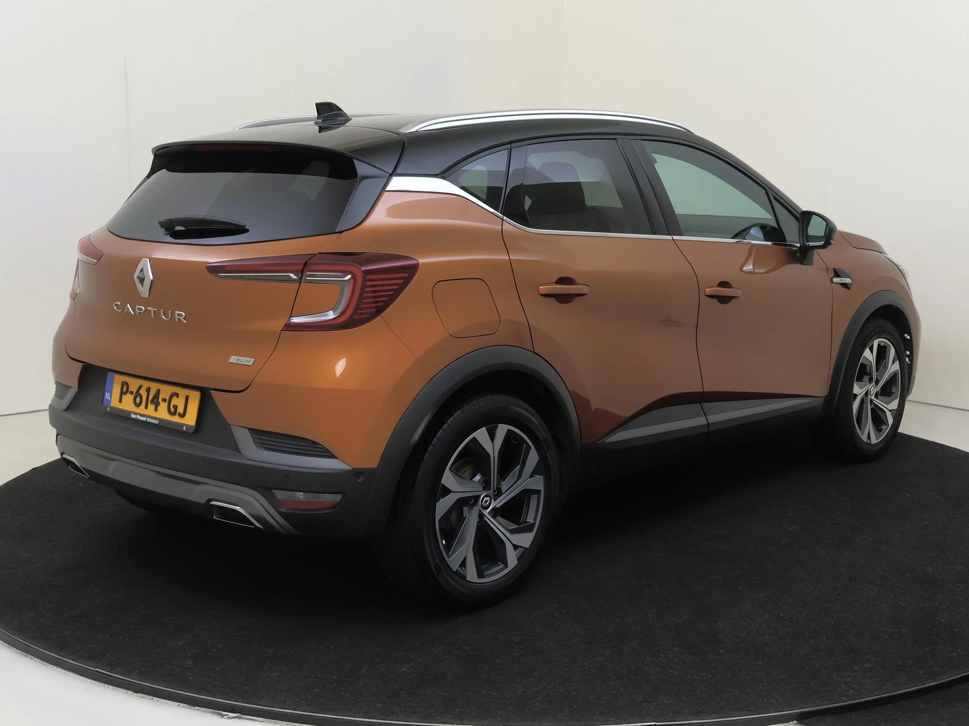 Renault-Captur-image-3