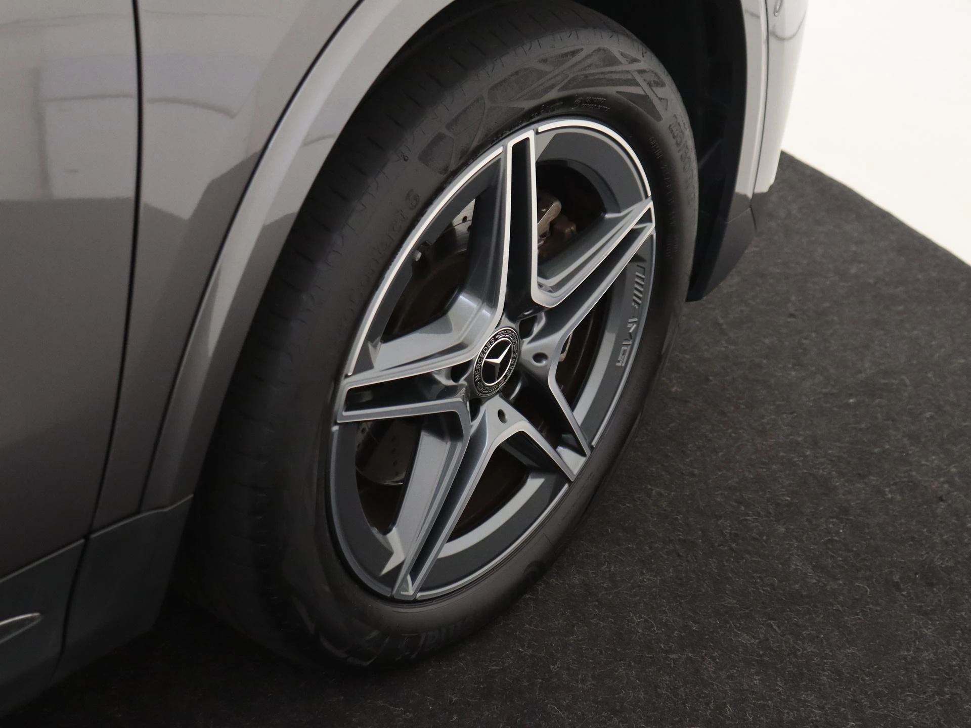 Mercedes-Benz-GLA-image-32