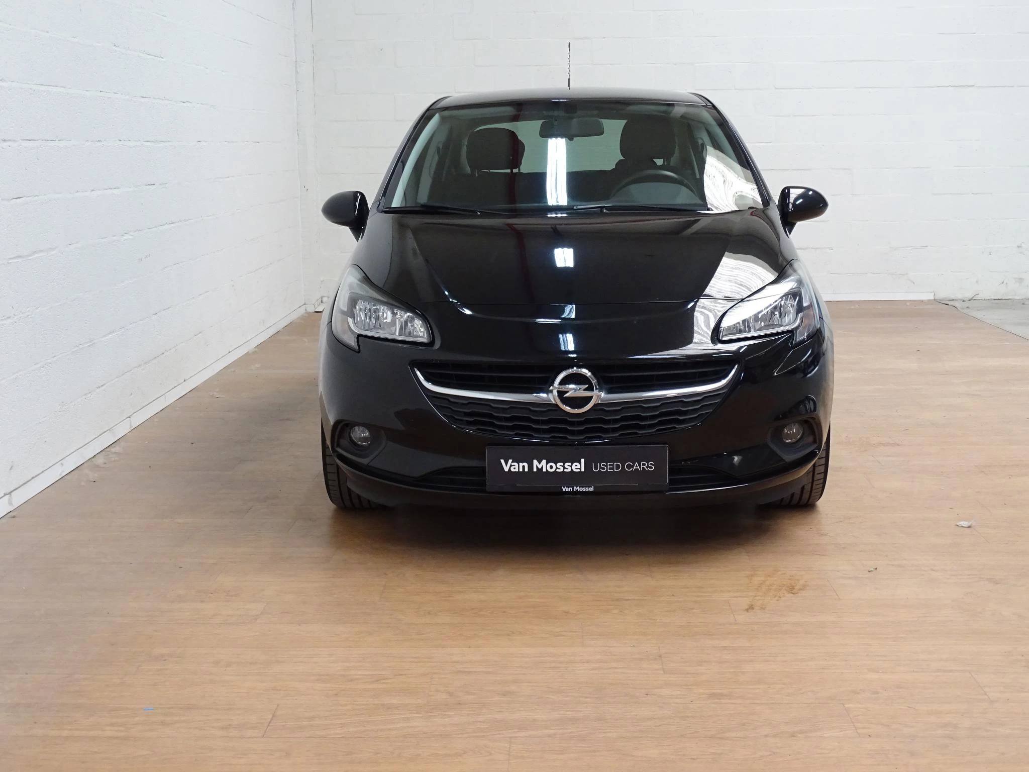 Opel Corsa 1.2 120 Years edition