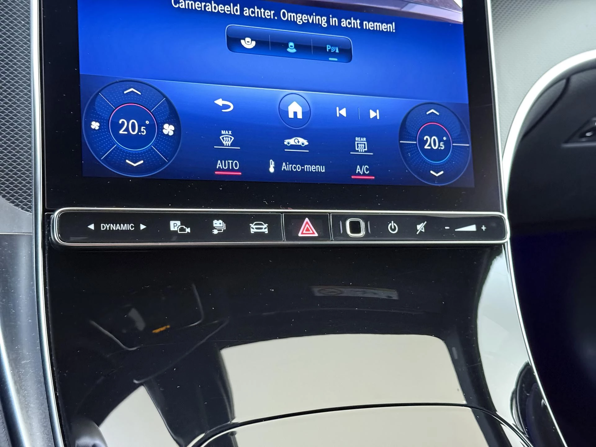 Mercedes-Benz-GLC-image-22