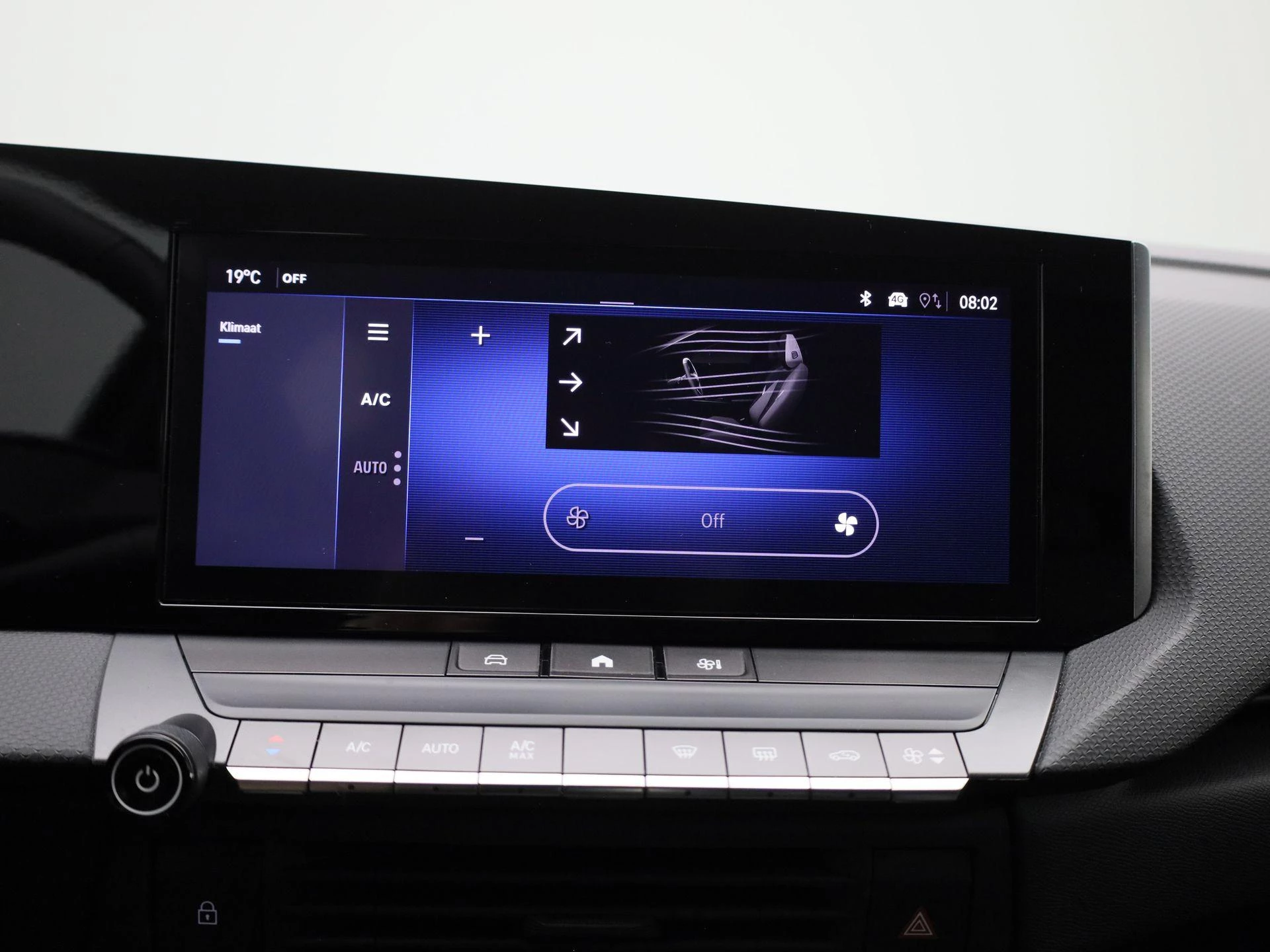 Opel-Astra-image-18