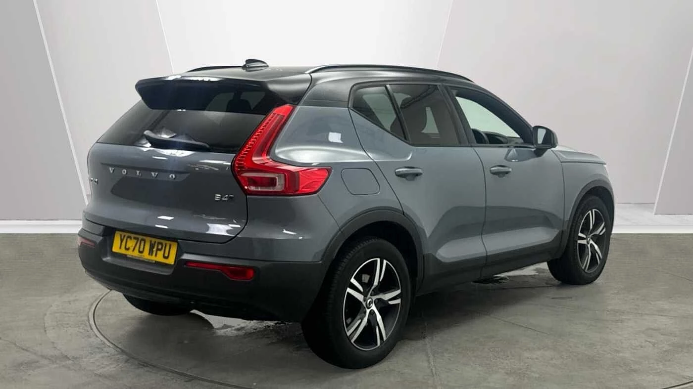 Volvo-XC40-image-1