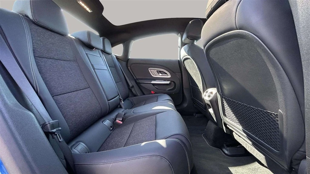 Mercedes-Benz-CLA-image-23