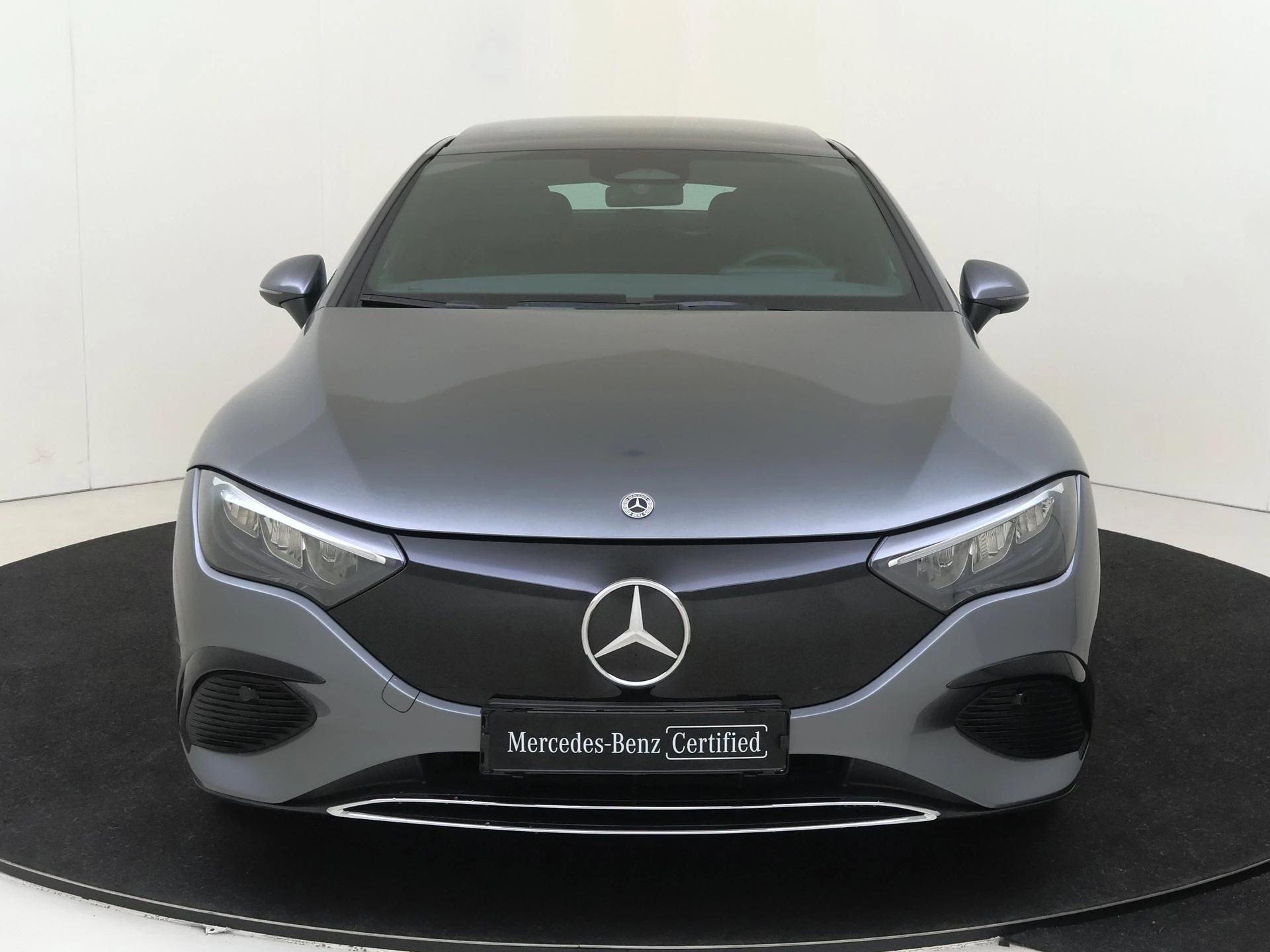 Mercedes-Benz-EQE-image-5