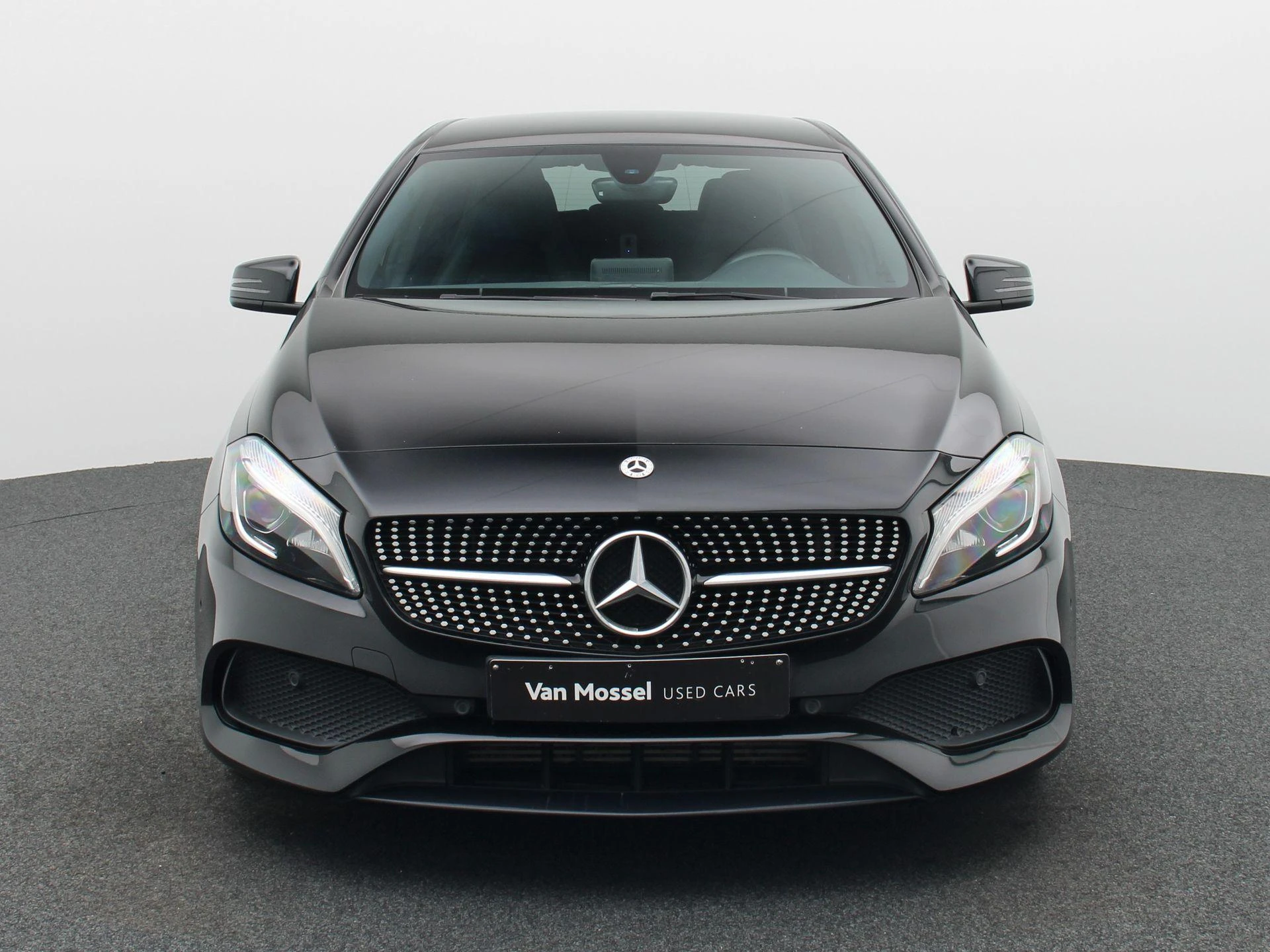 Mercedes-Benz-A-Klasse-image-2