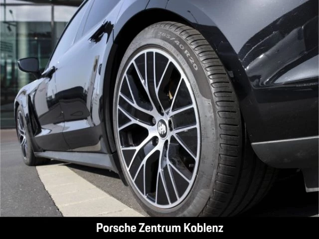Porsche Taycan Sport Turismo s