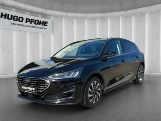 Ford Focus Titanium Edition Limousine Automatik & Panoramadach *HEZ Aktion*