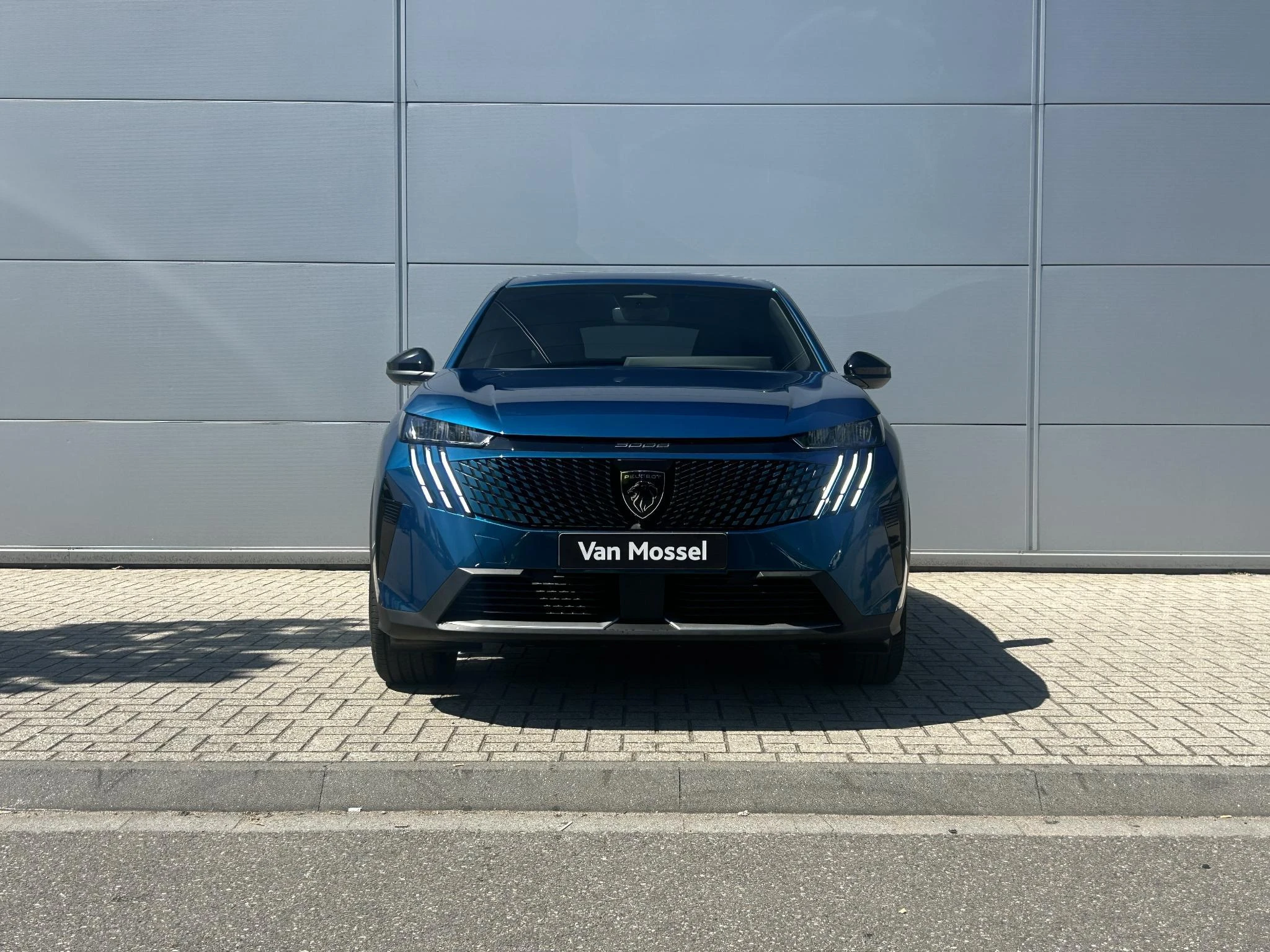 Peugeot-e-3008-image-4