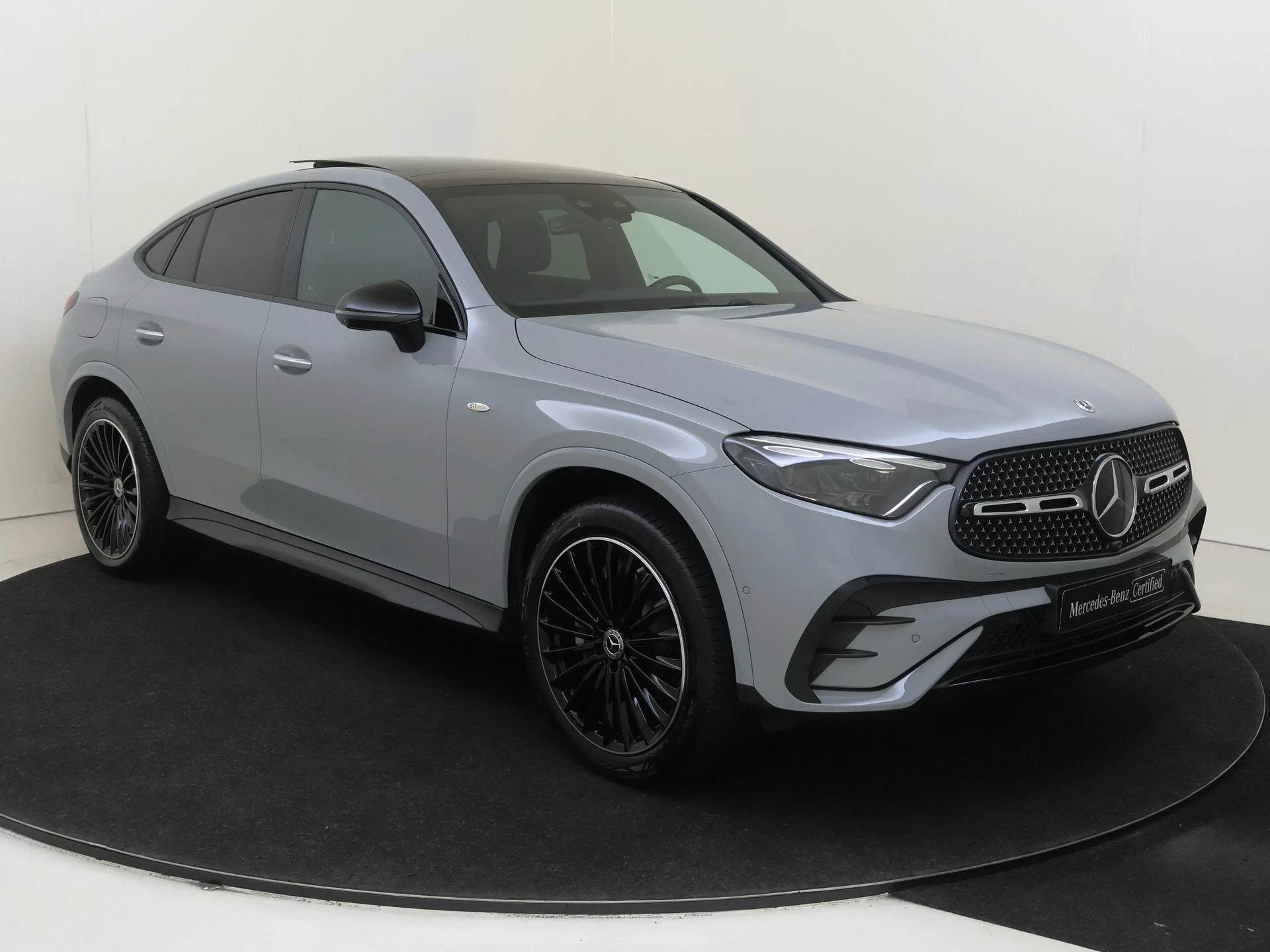 Mercedes-Benz-GLC-image-2