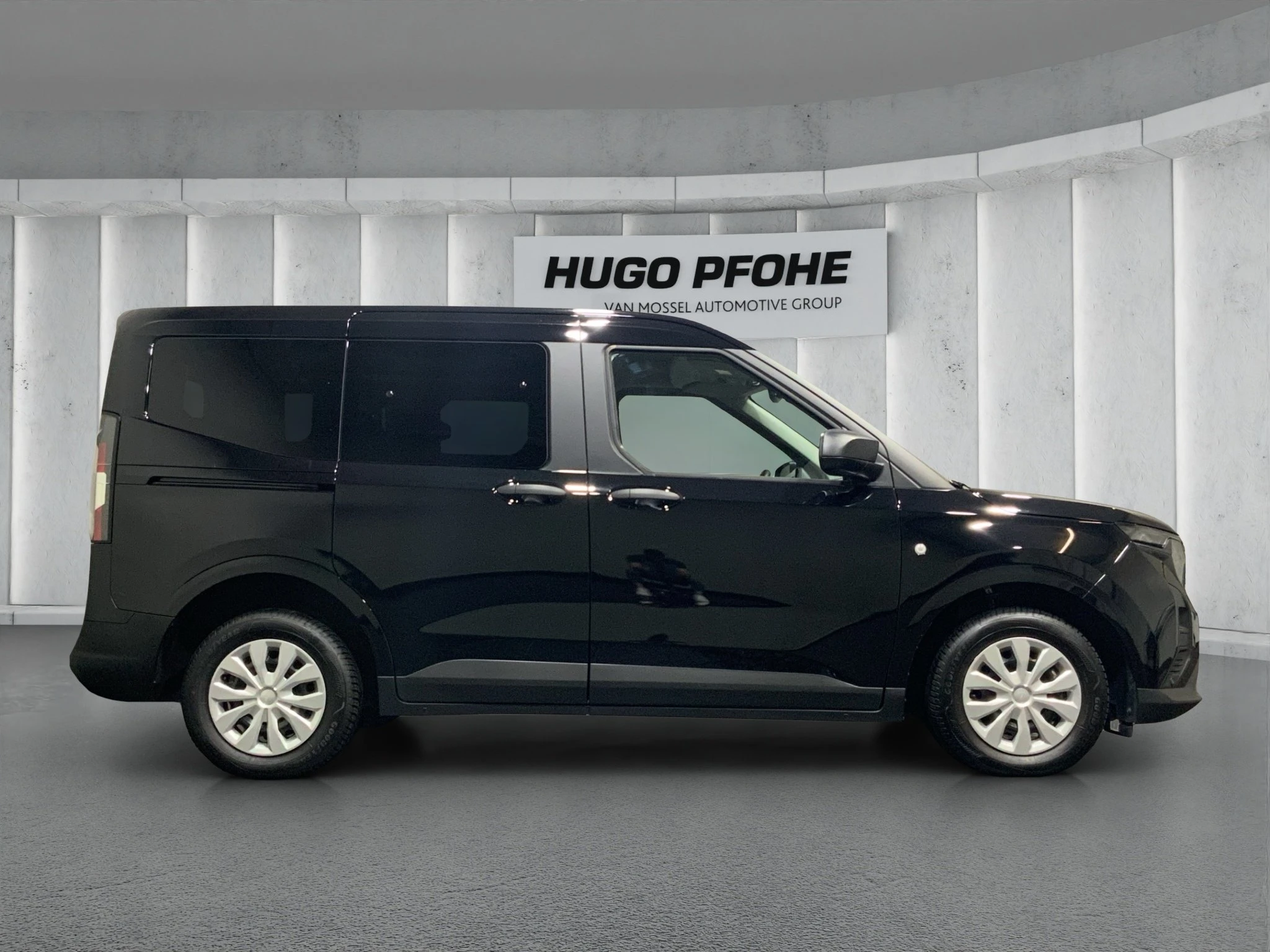 Ford-Tourneo Courier-image-5