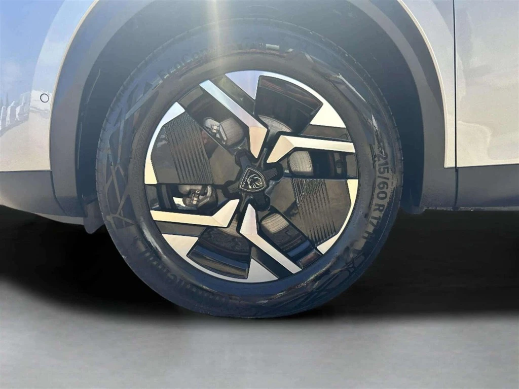 Peugeot-e-2008-image-8