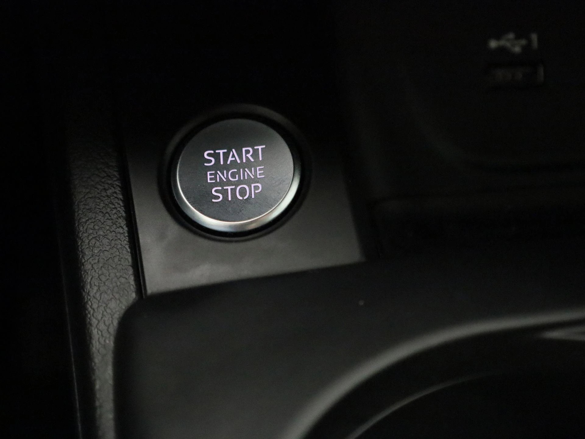 Audi-A4-image-24