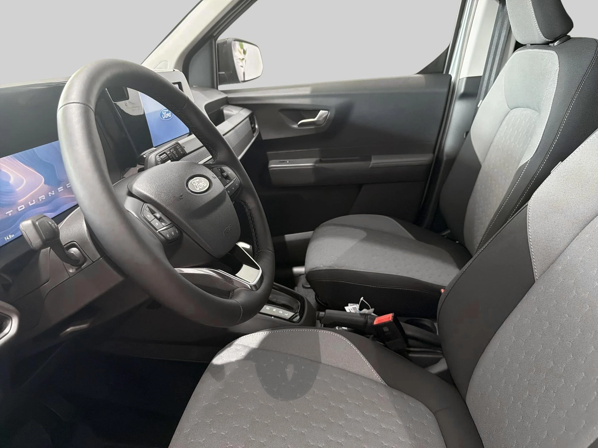 Ford-Tourneo Courier-image-8