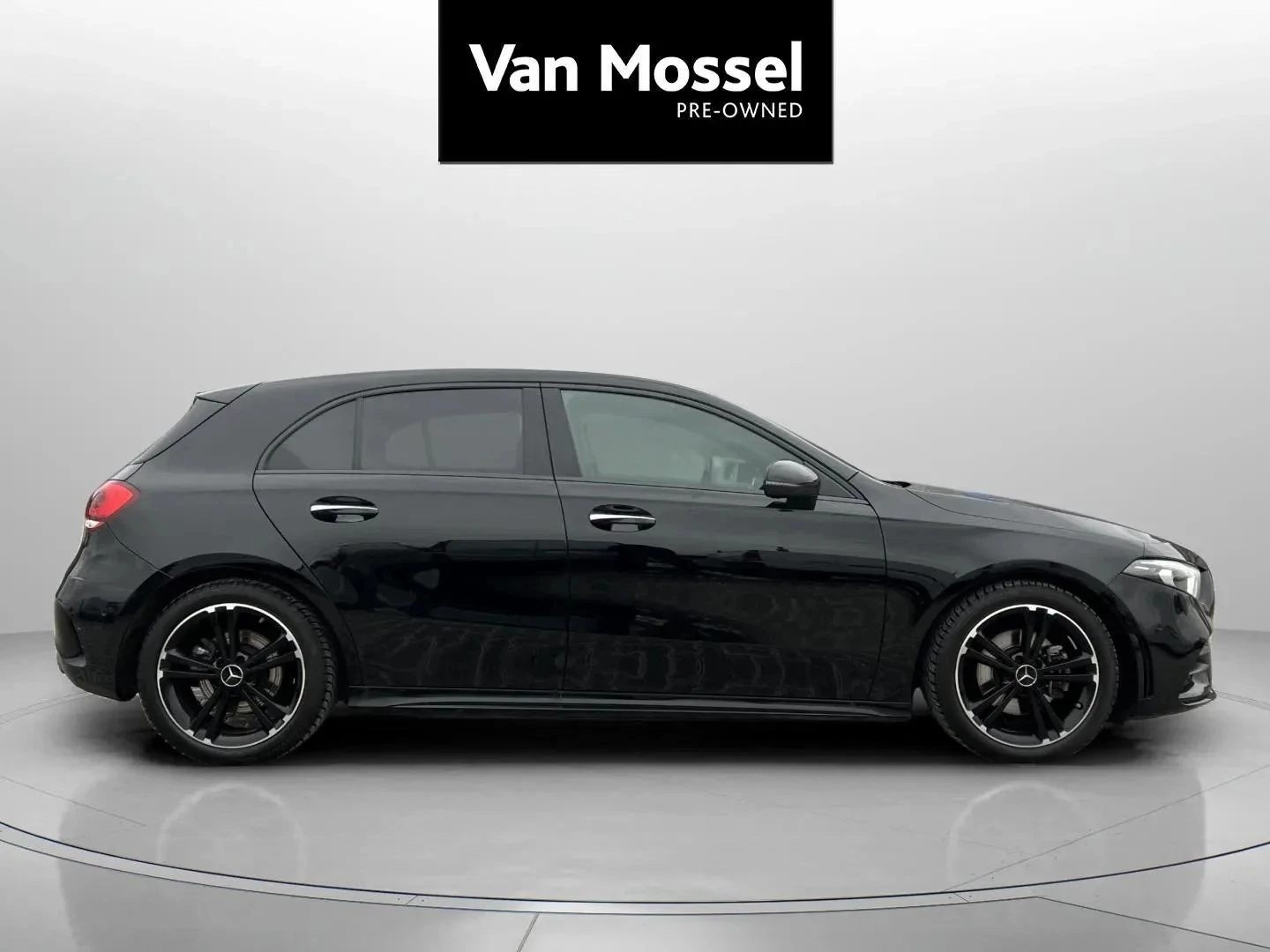 Mercedes-Benz-A-Klasse-image-3