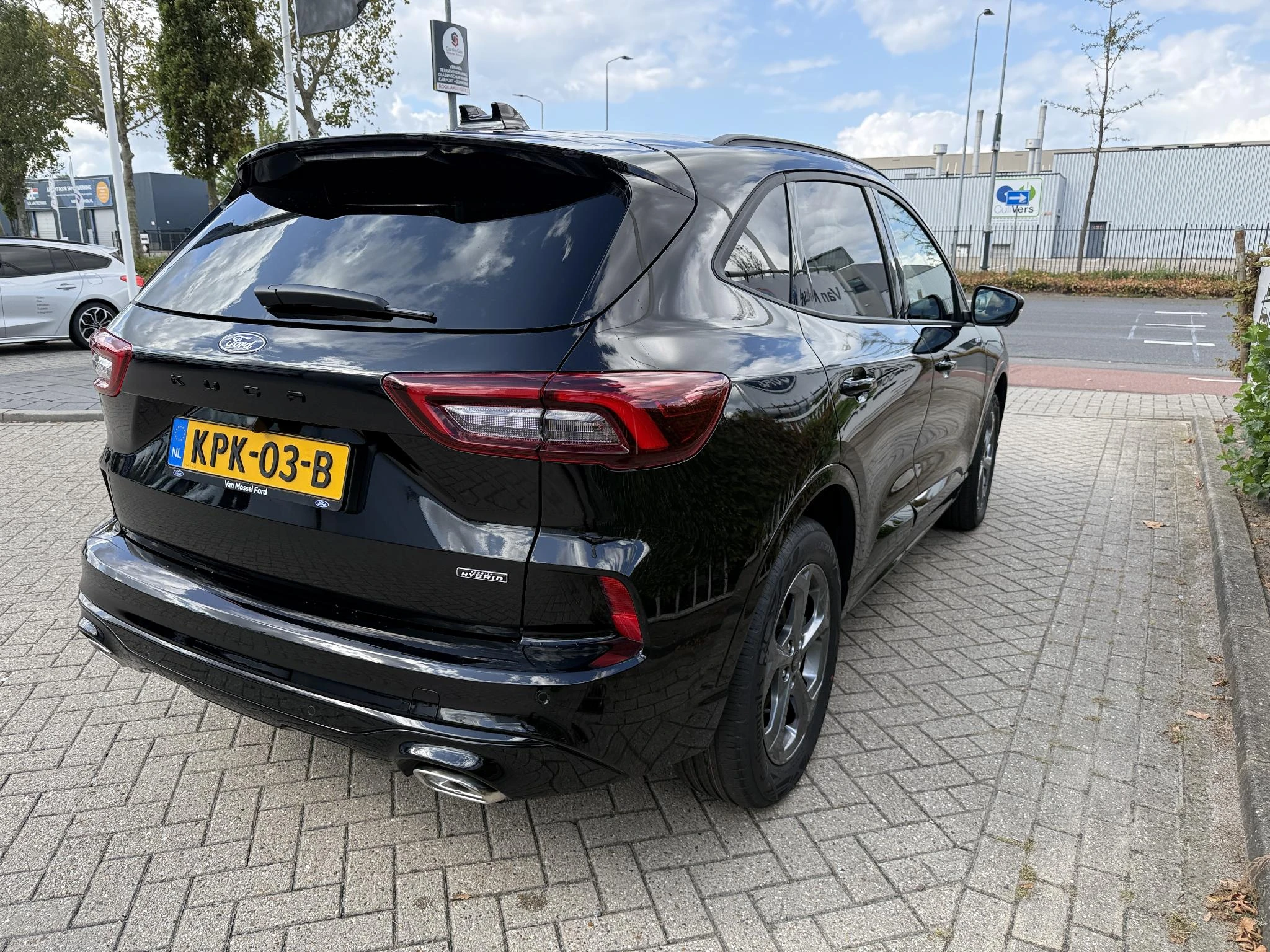 Ford-Kuga-image-4