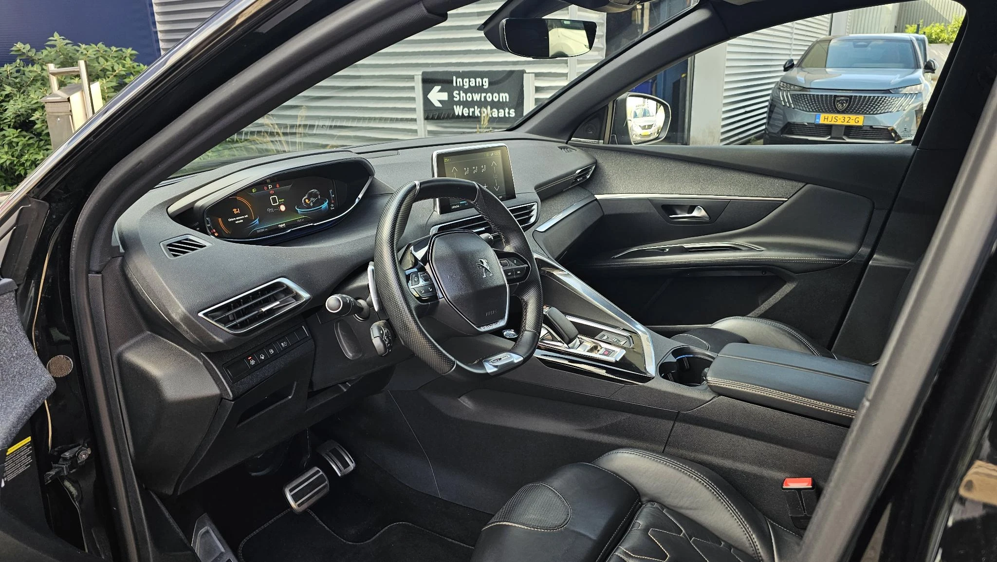 Peugeot 3008 1.6 HYbrid 225 GT- Line