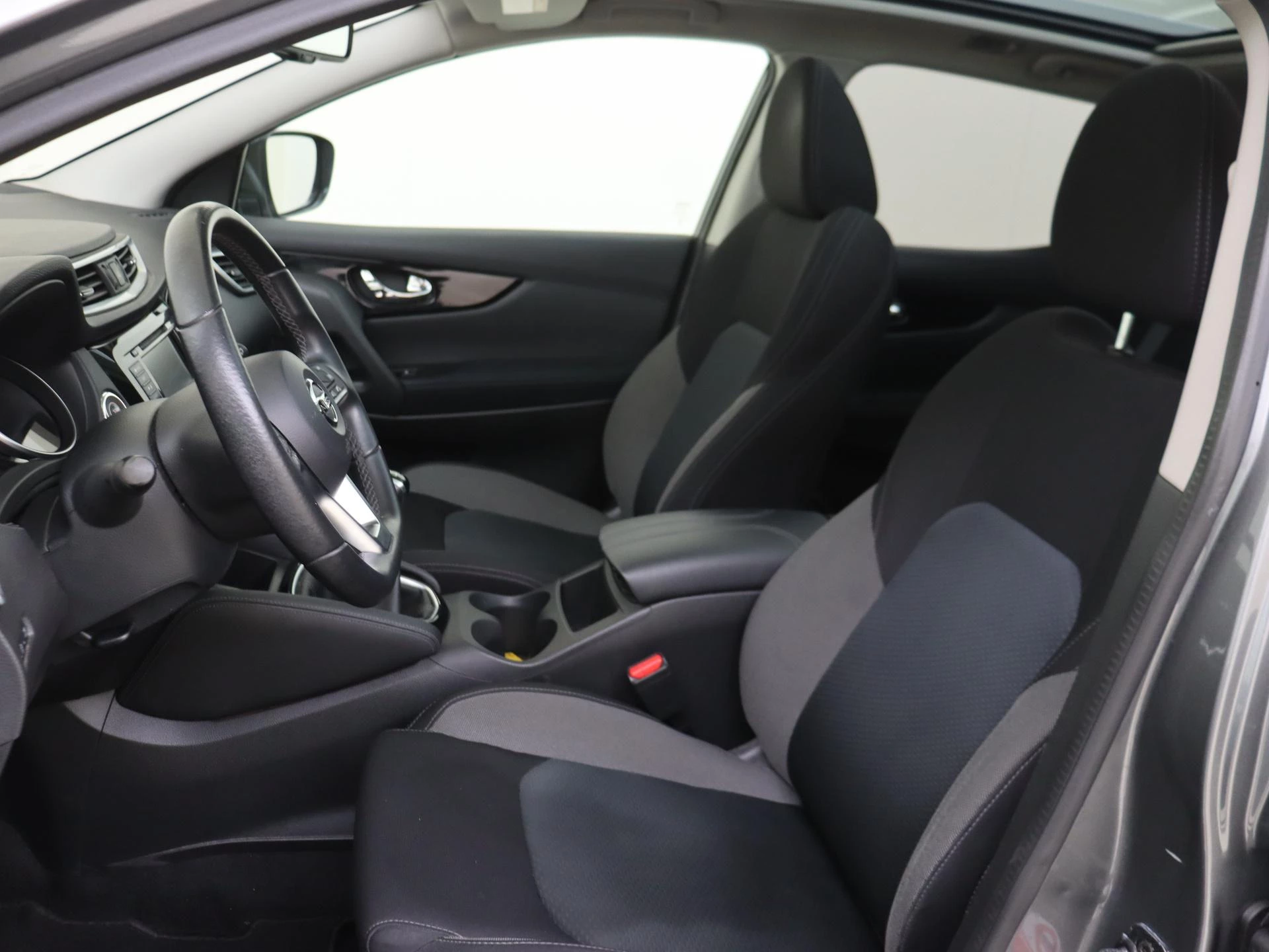 Nissan-QASHQAI-image-10