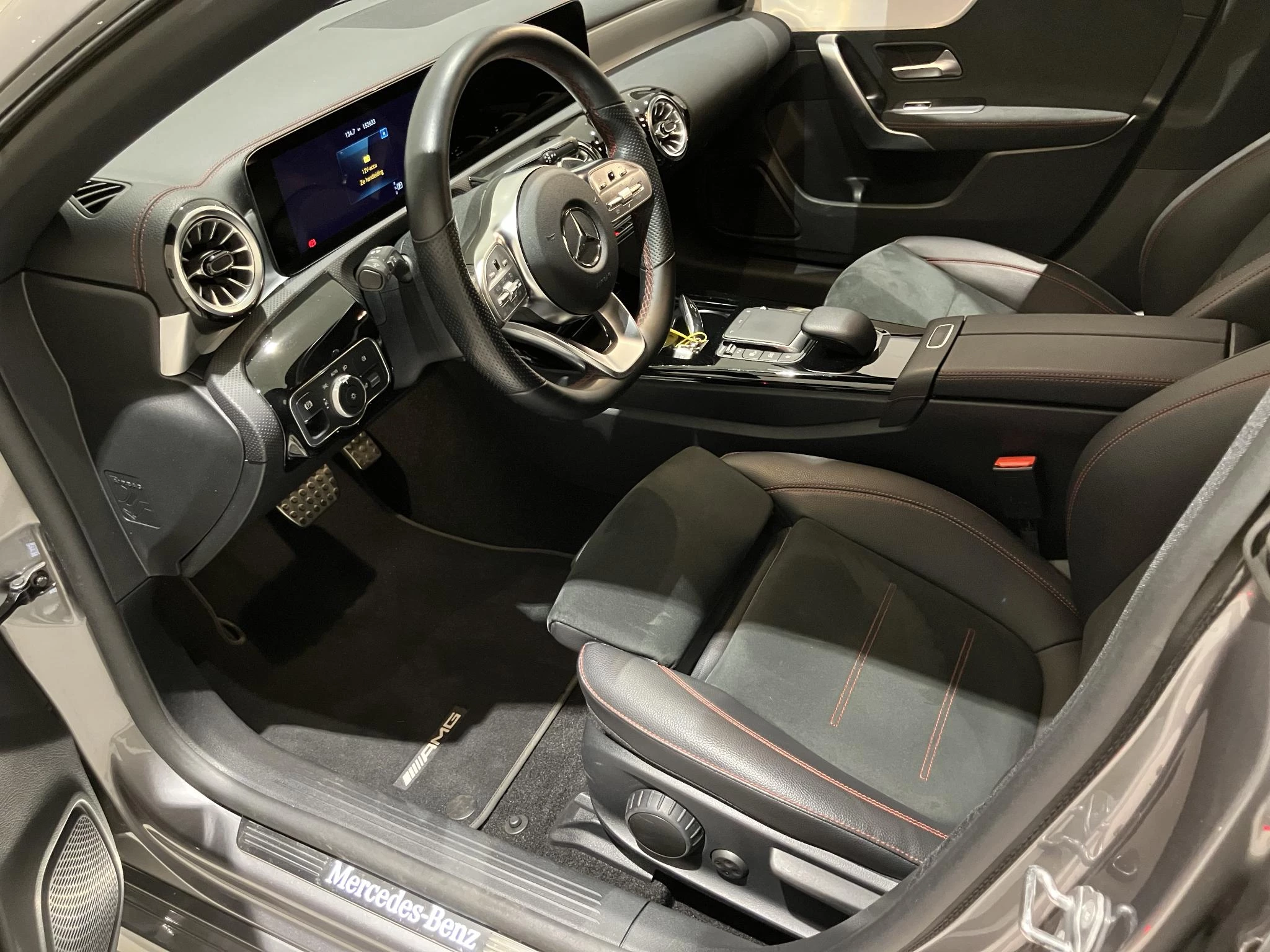 Mercedes-Benz-CLA-image-11