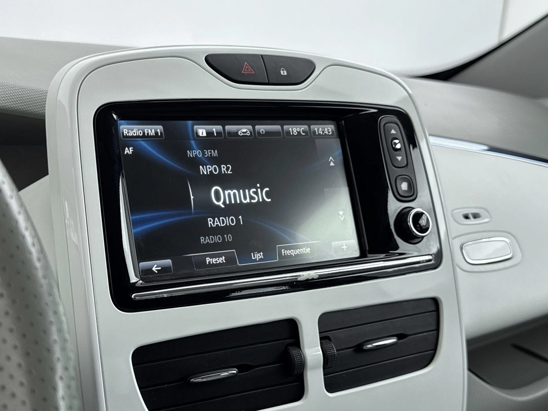 Renault-ZOE-image-20