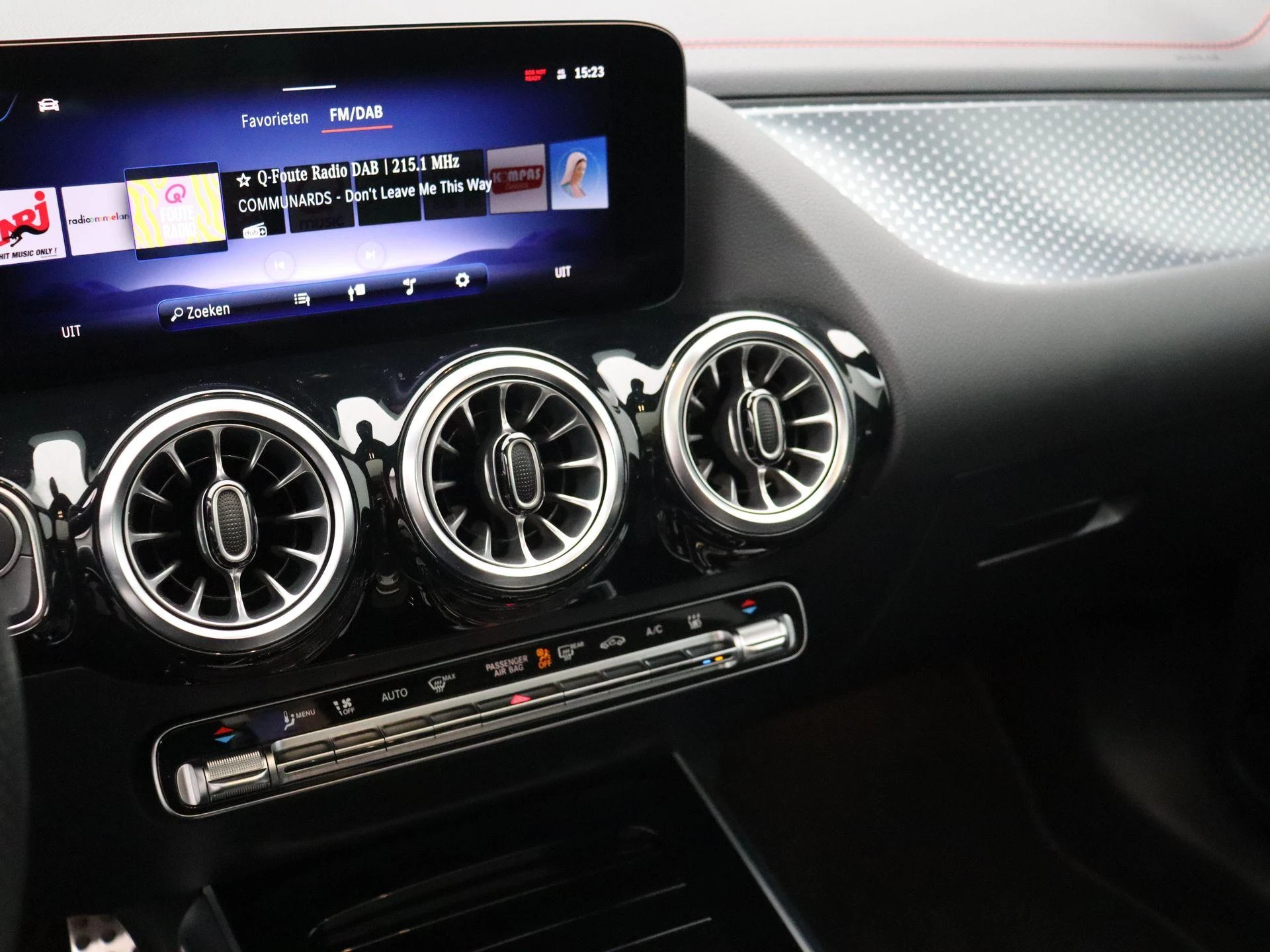Mercedes-Benz EQA 250+ Star Edition + PANORAMISCH DAK + BURMESTER + HEAD UP + CARPLAY