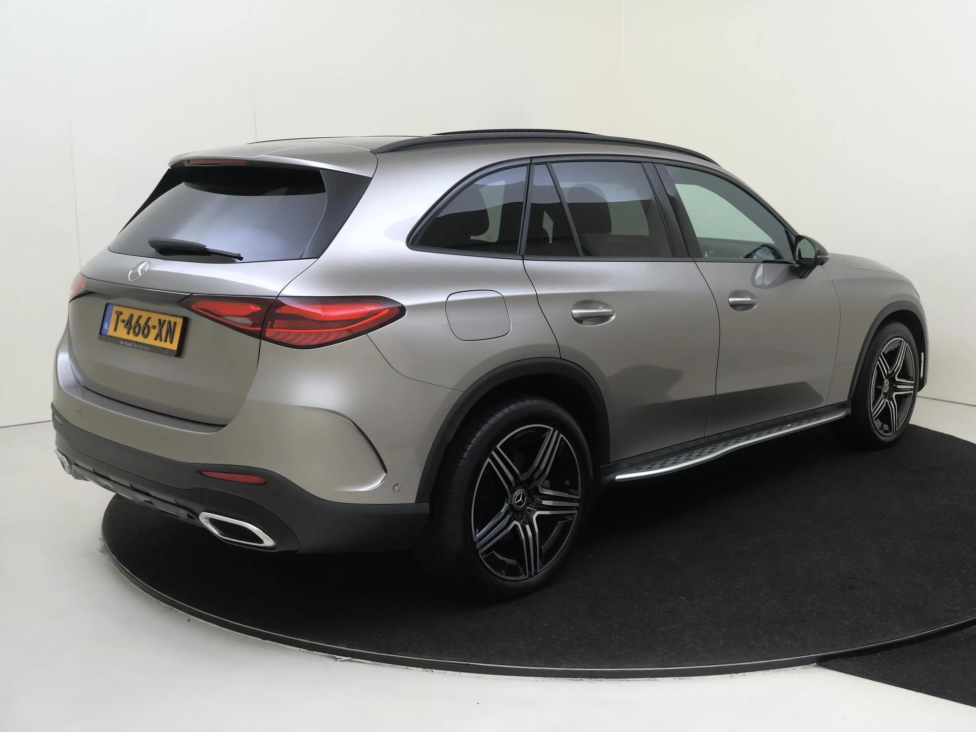Mercedes-Benz-GLC-image-3