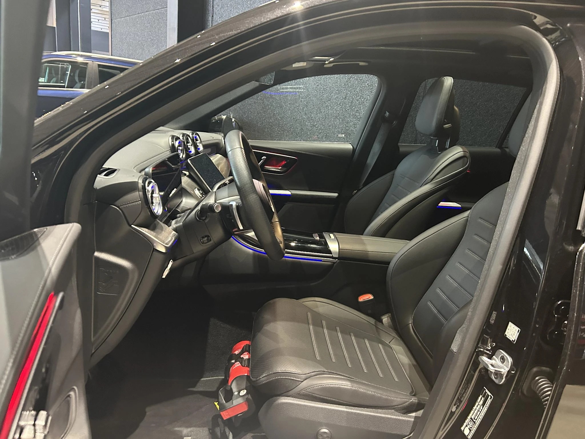 Mercedes-Benz-GLC-image-6