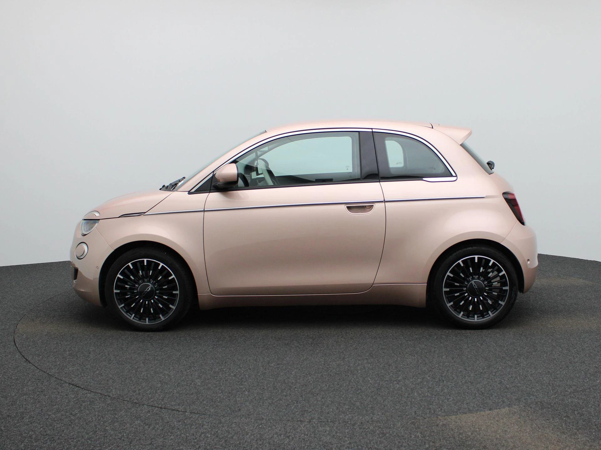 Fiat-500e-image-3