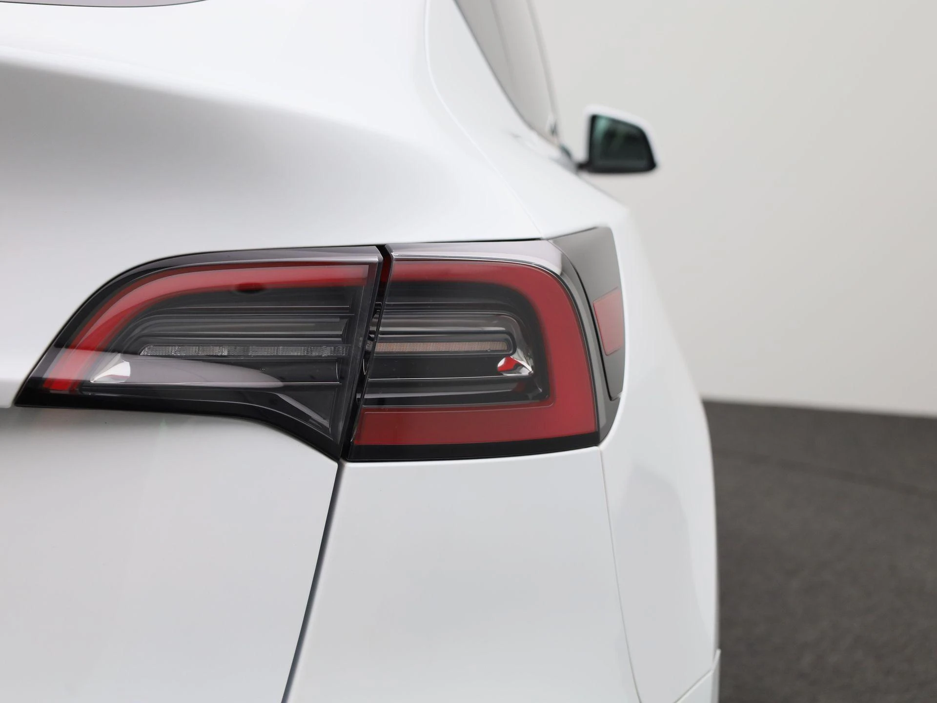 Tesla-Model Y-image-41