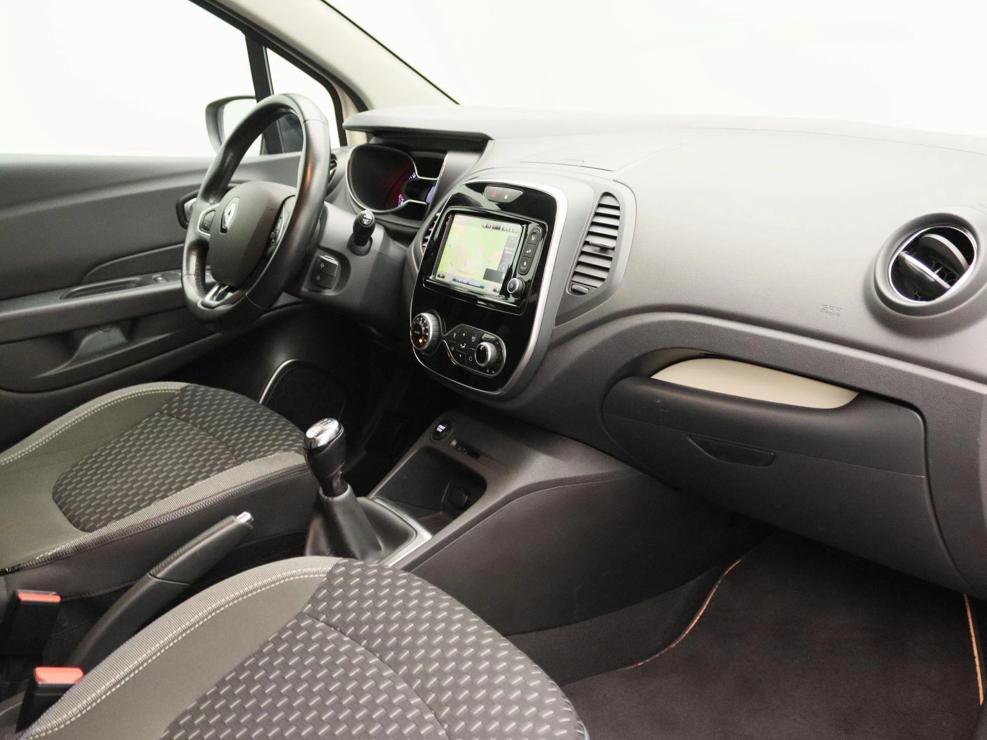 Renault-Captur-image-21