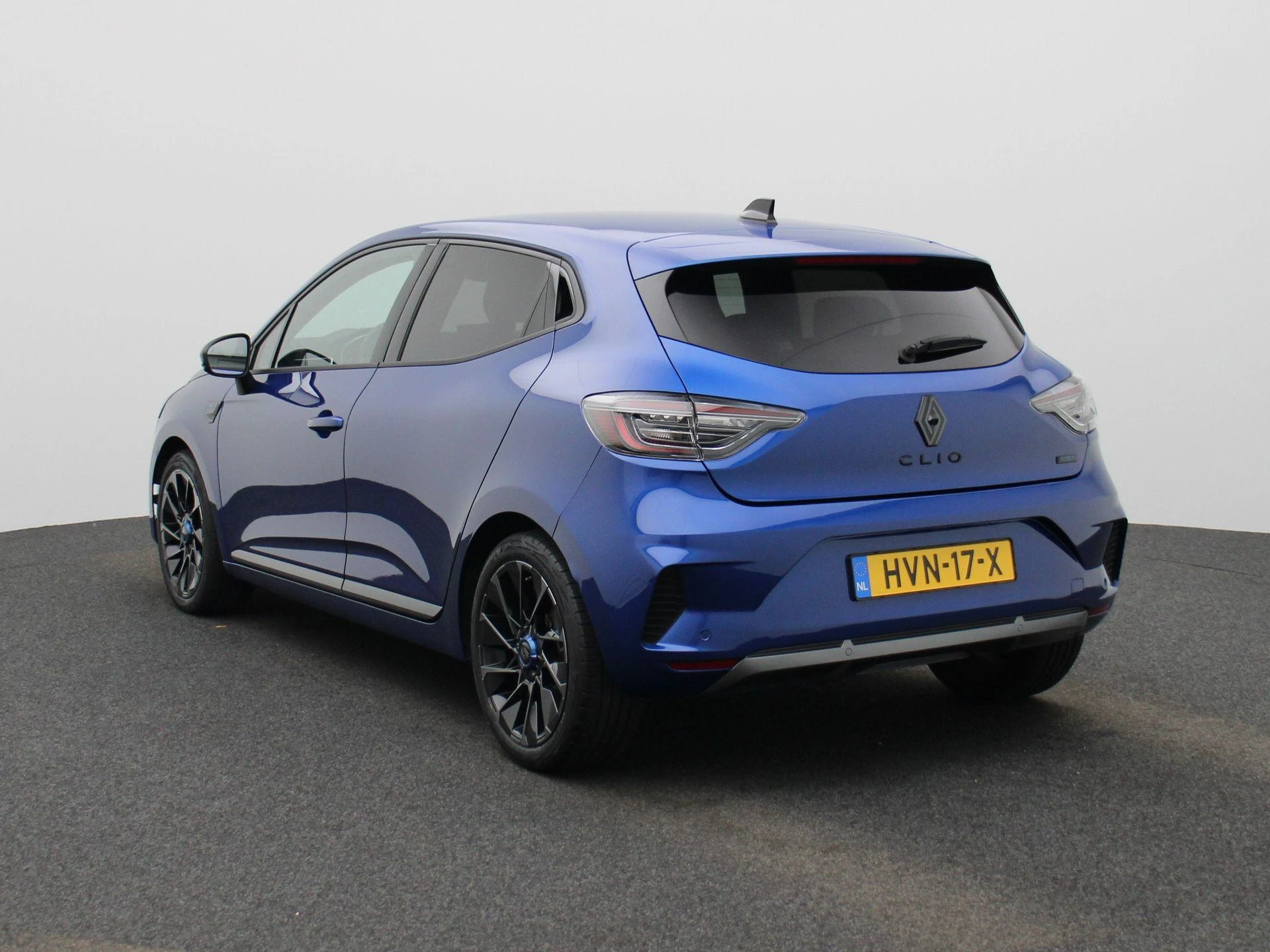 Renault-Clio-image-1