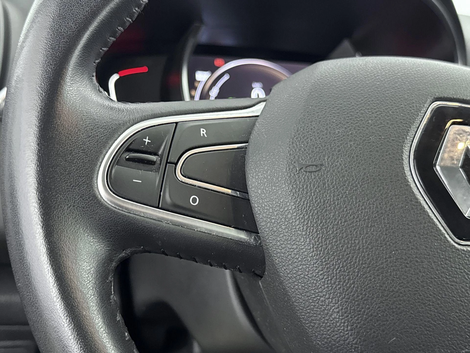 Renault-Grand Scénic-image-5