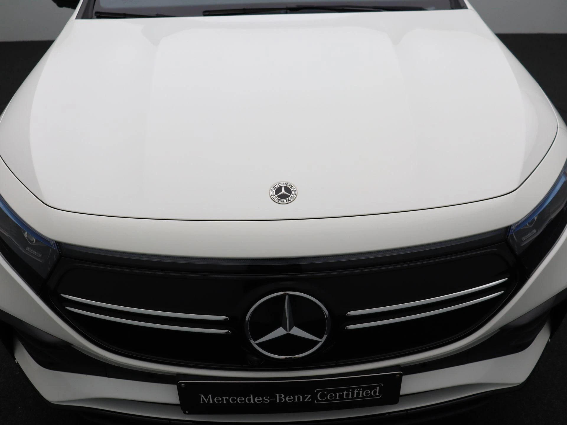 Mercedes-Benz EQA 250 AMG Line + PANORAMISCH DAK + CARPLAY + SURROUND VIEW CAMERA