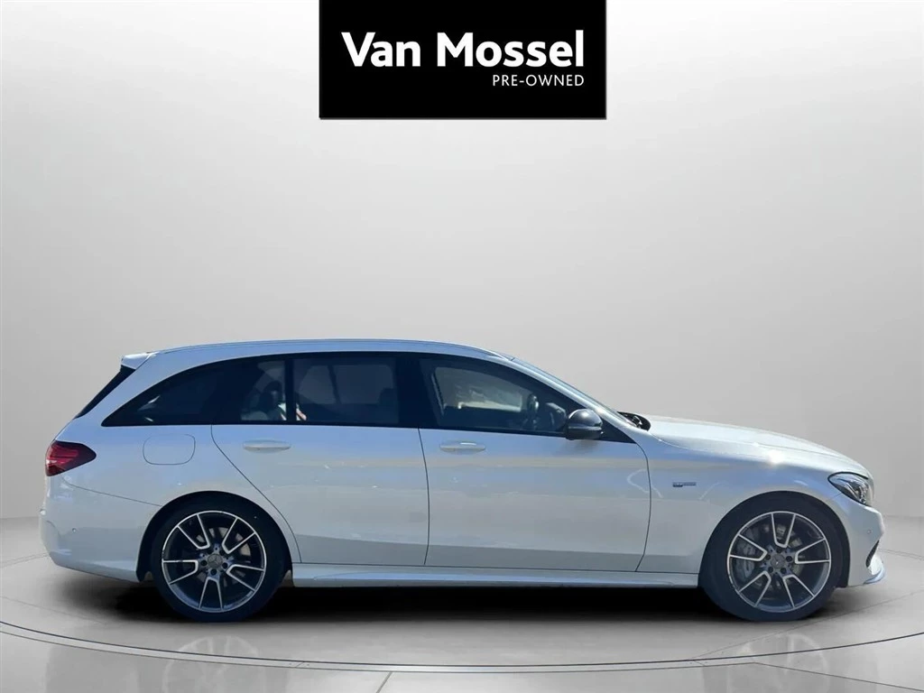 Mercedes-Benz-C-Klasse-image-3