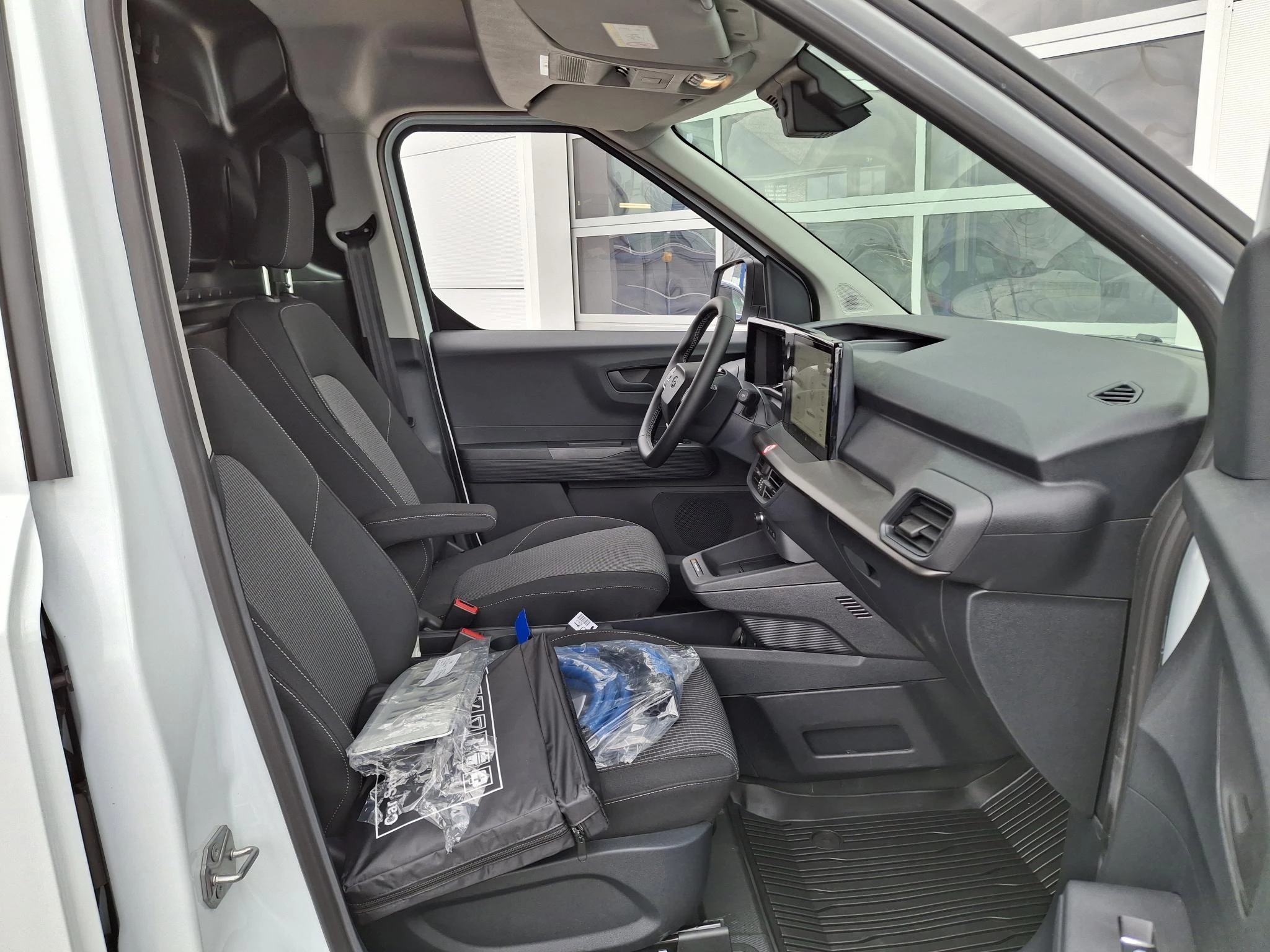 Ford E-Transit Cour. Trend 44 kWh