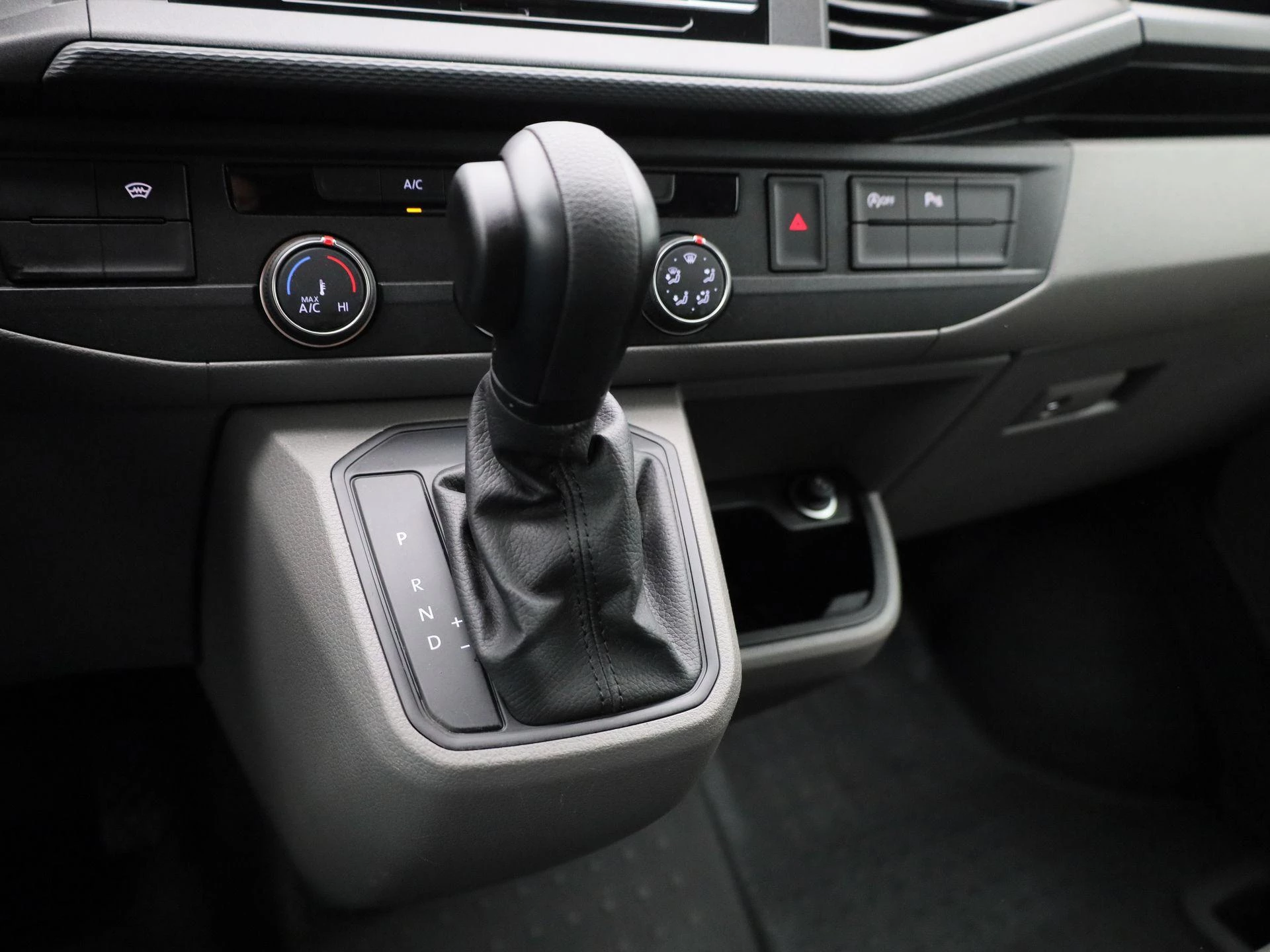 Volkswagen Transporter 2.0 TDI L1H1 150PK