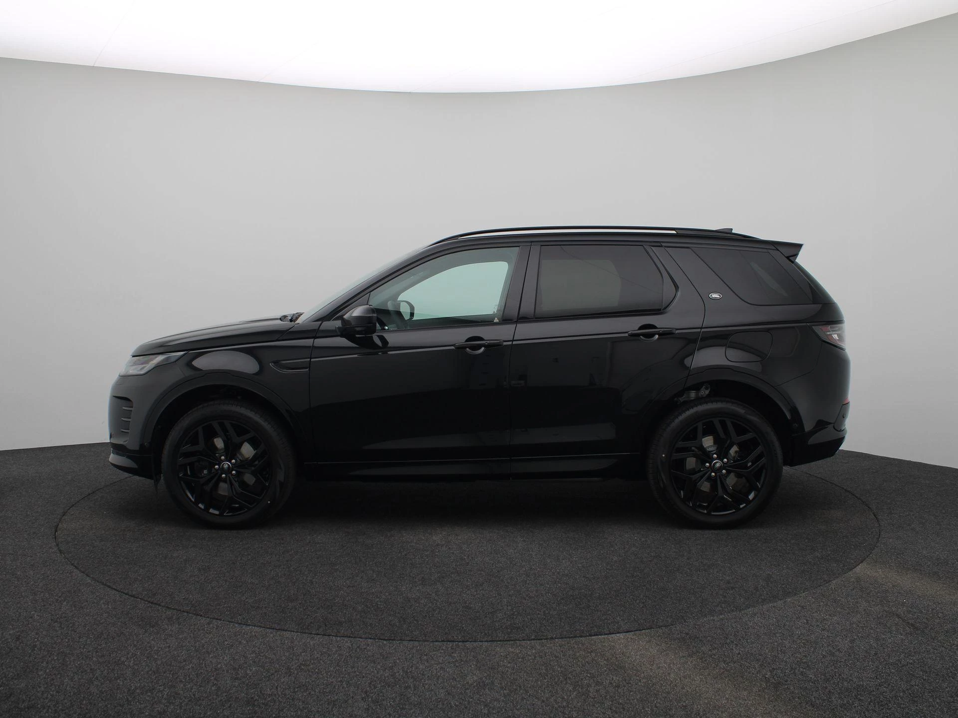 Land Rover-Discovery Sport-image-4
