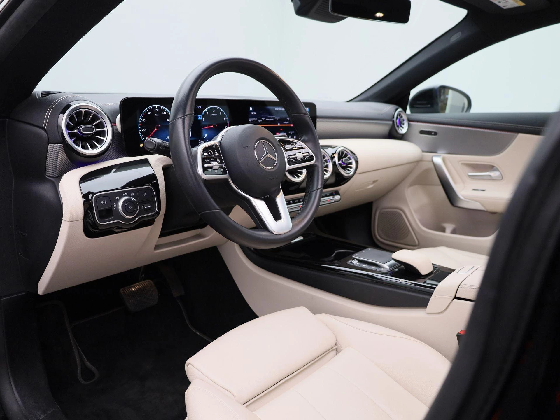 Mercedes-Benz CLA Shooting Brake 200 Business Solution