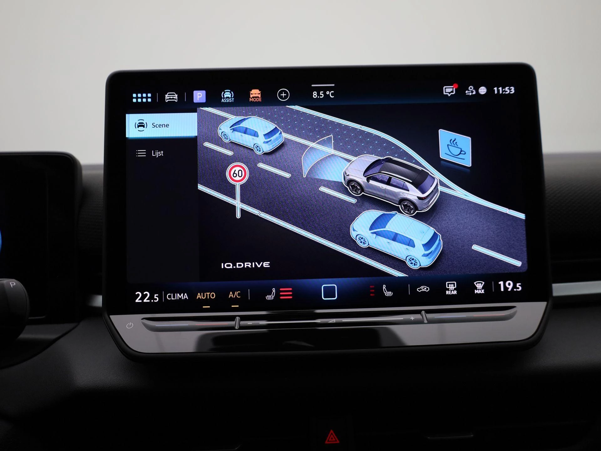 Volkswagen-T-Roc-image-24