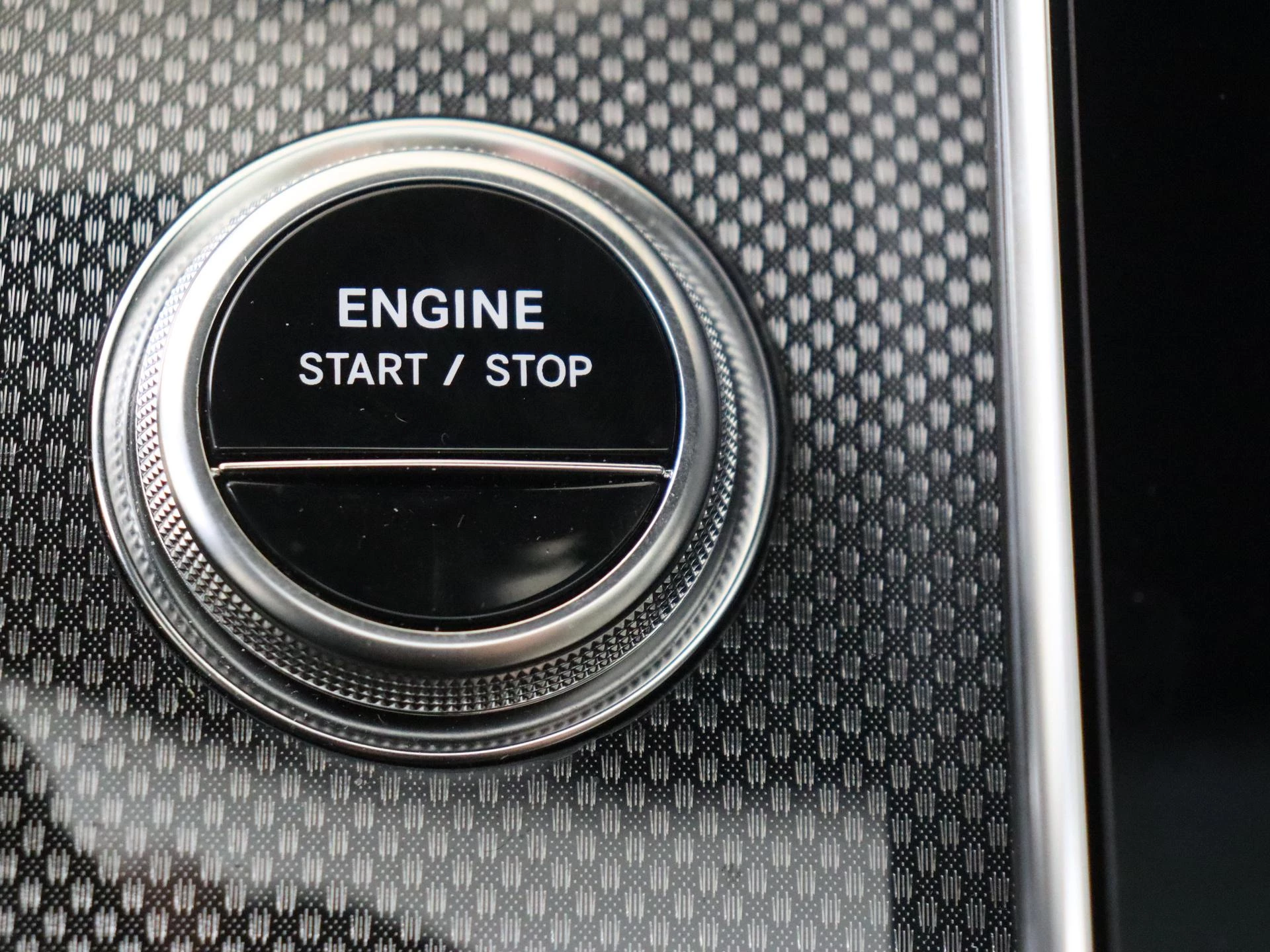 Mercedes-Benz-GLC-image-20