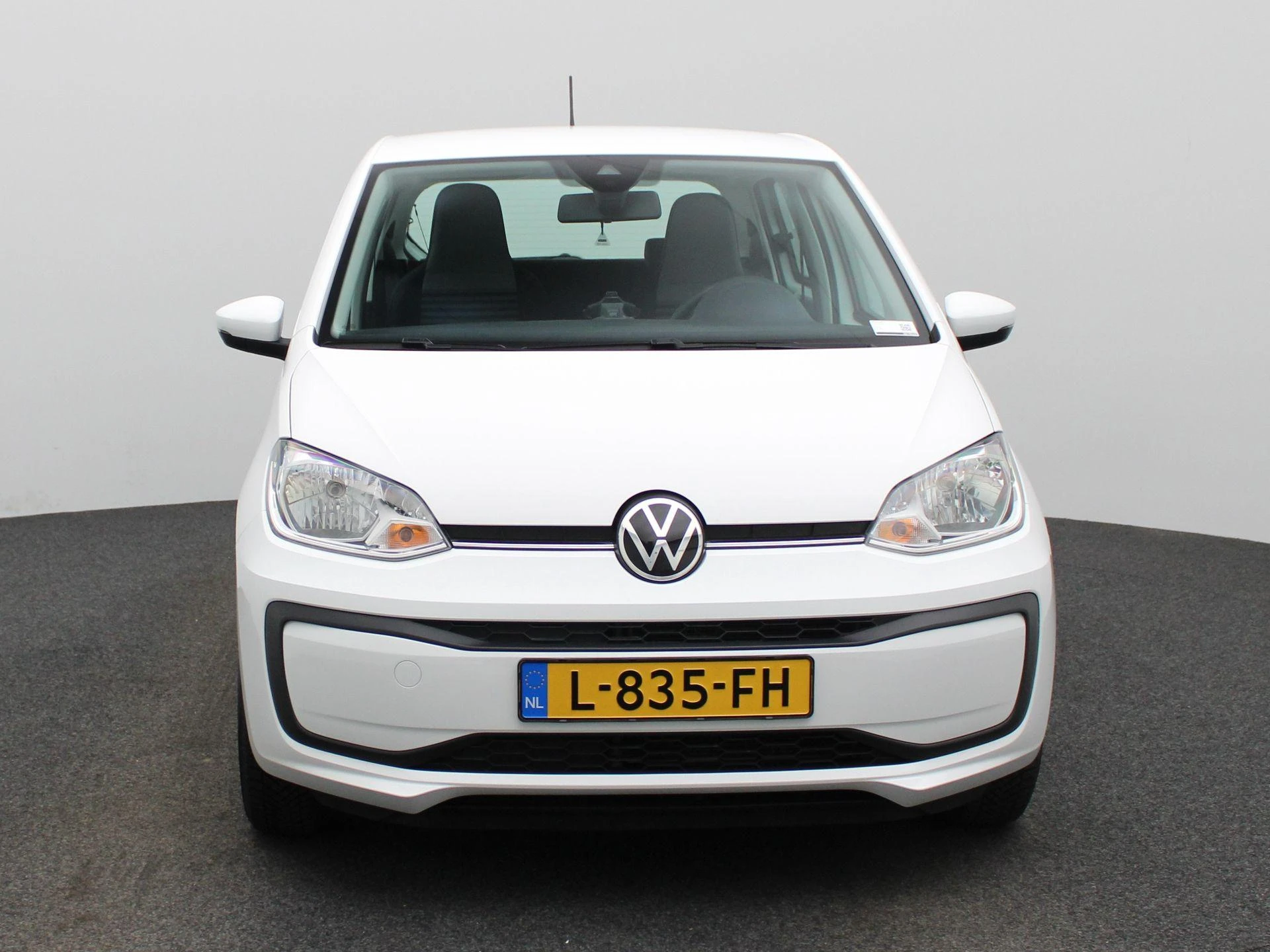 Volkswagen-up!-image-2
