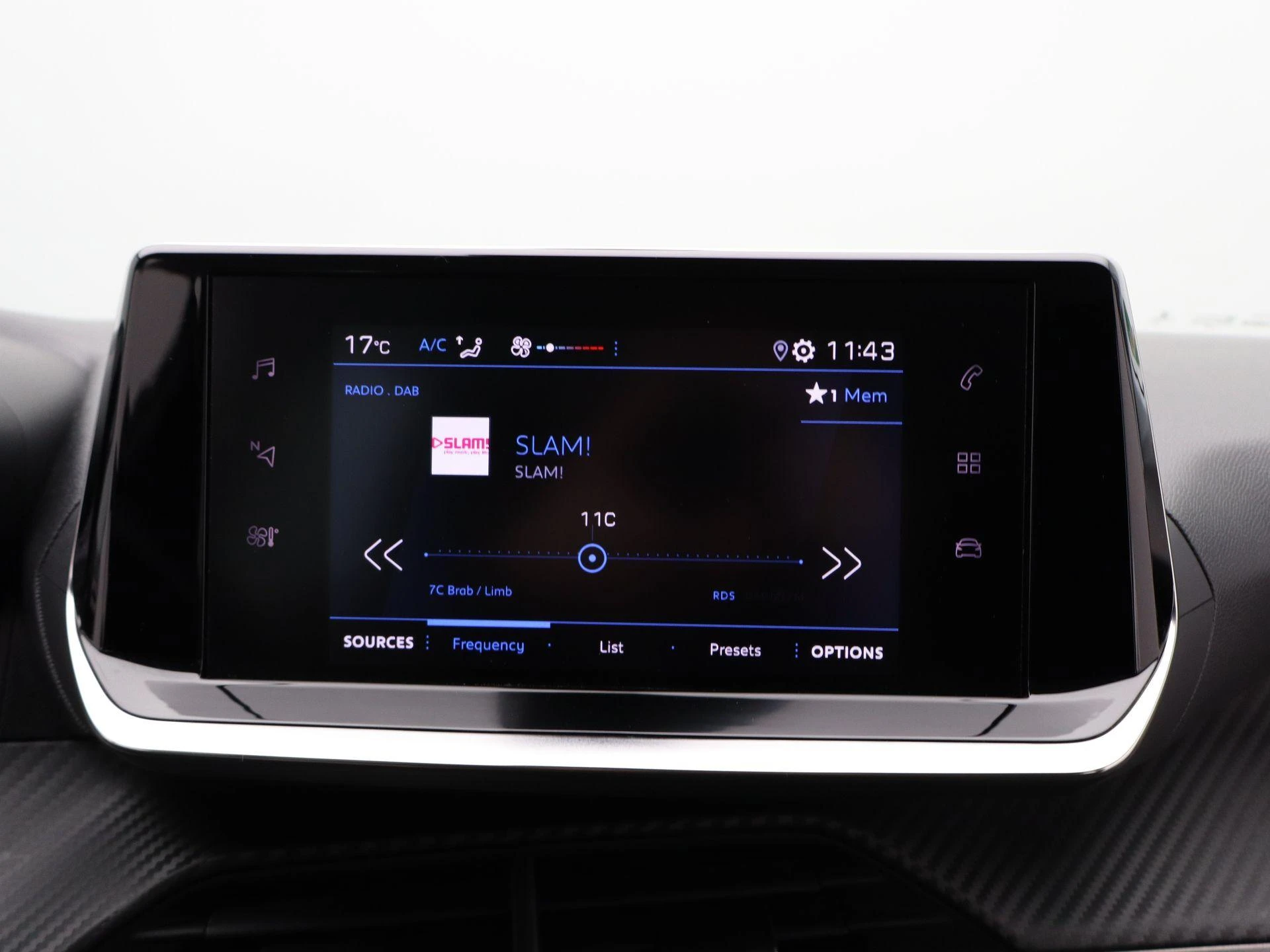 Peugeot-208-image-15