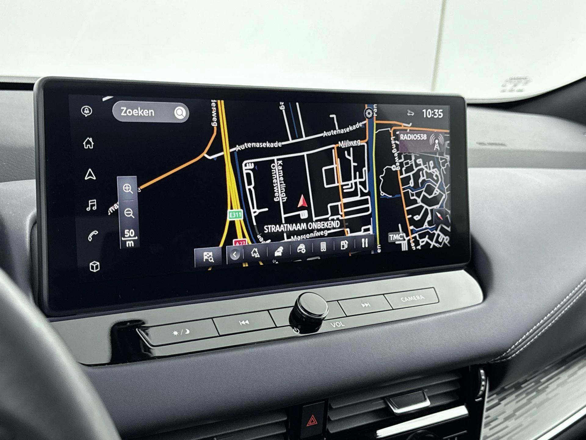 Nissan-QASHQAI-image-8