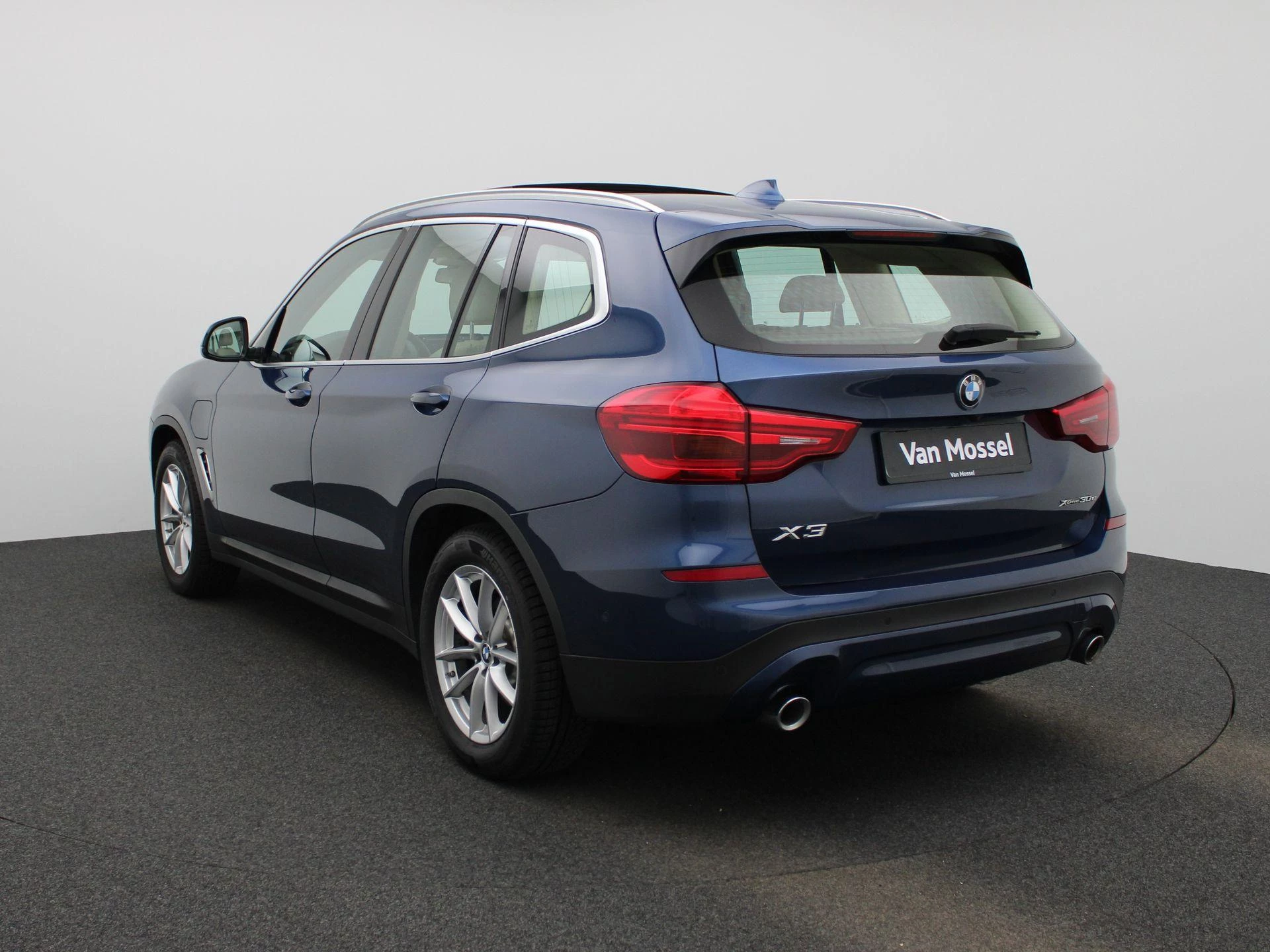 BMW-X3-image-1