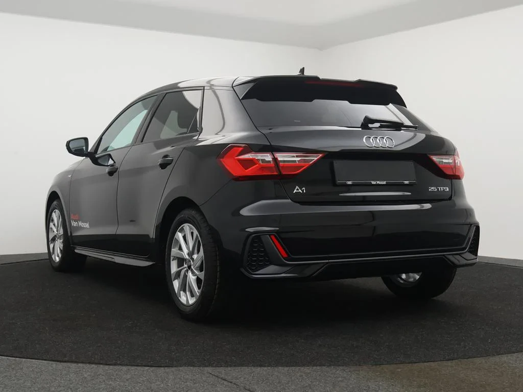 Audi-A1 Sportback-image-5
